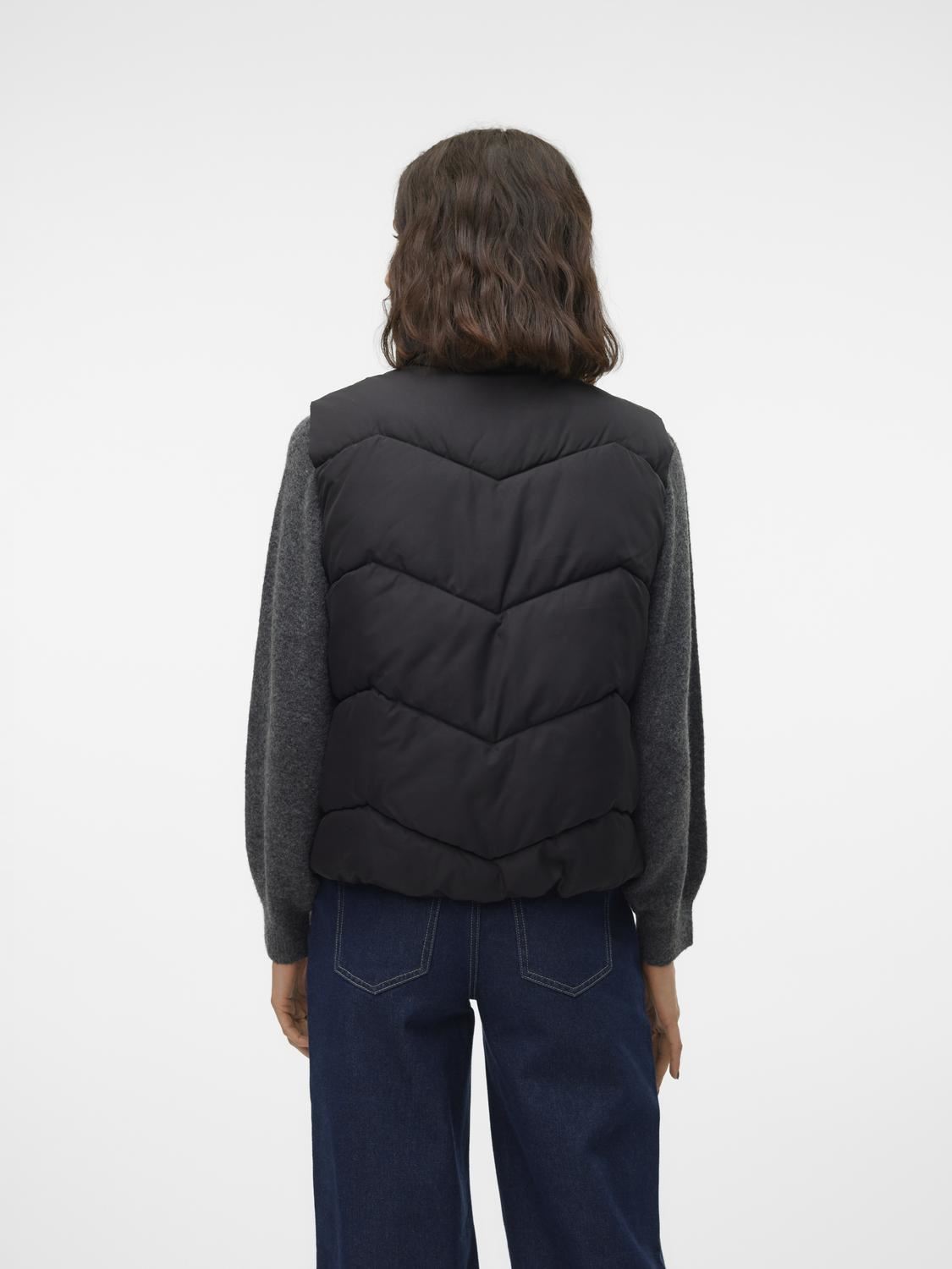 Doudounes sans manches VMLIGAEVA SHORT WAISTCOAT ENT femme noir Vero Moda Doudounes sans manches VMLIGAEVA SHORT WAISTCOAT ENT femme noir Black