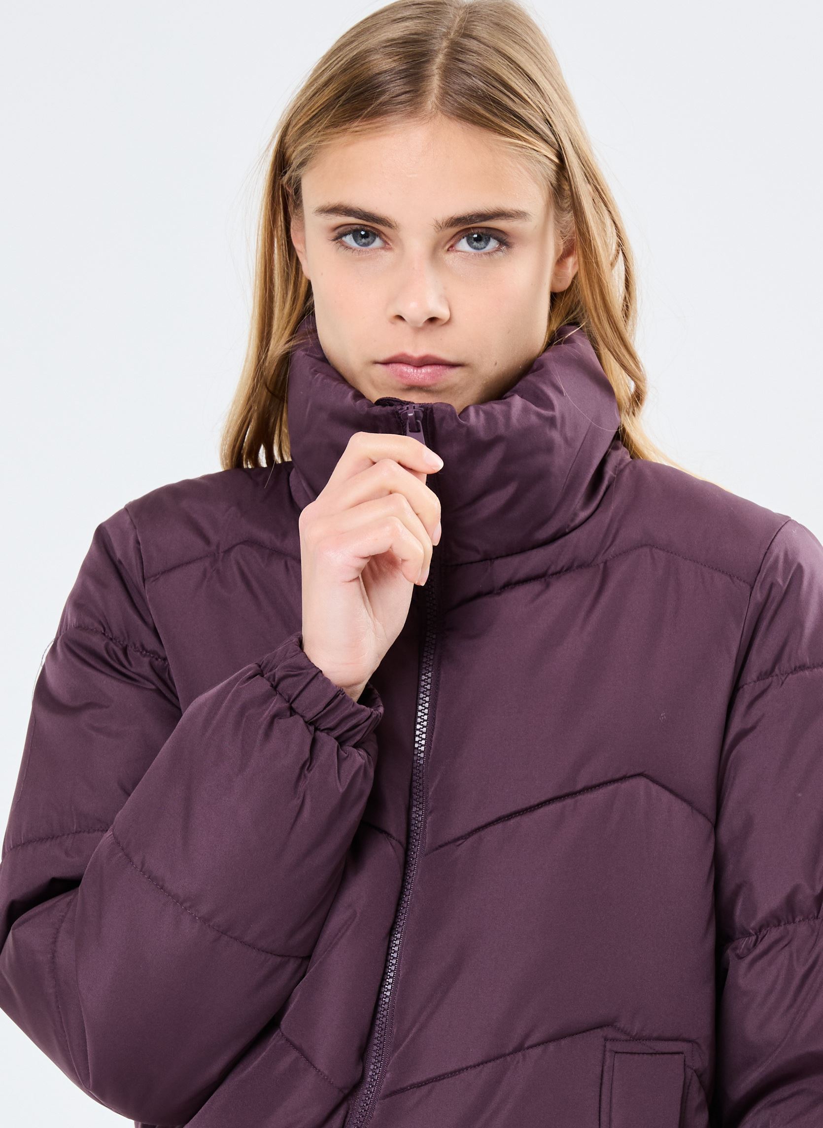 Gewatteerde jassen VMLIGARIO SHORT JACKET BOO dames paars Vero Moda Gewatteerde jassen VMLIGARIO SHORT JACKET BOO dames paars Plum Perfect