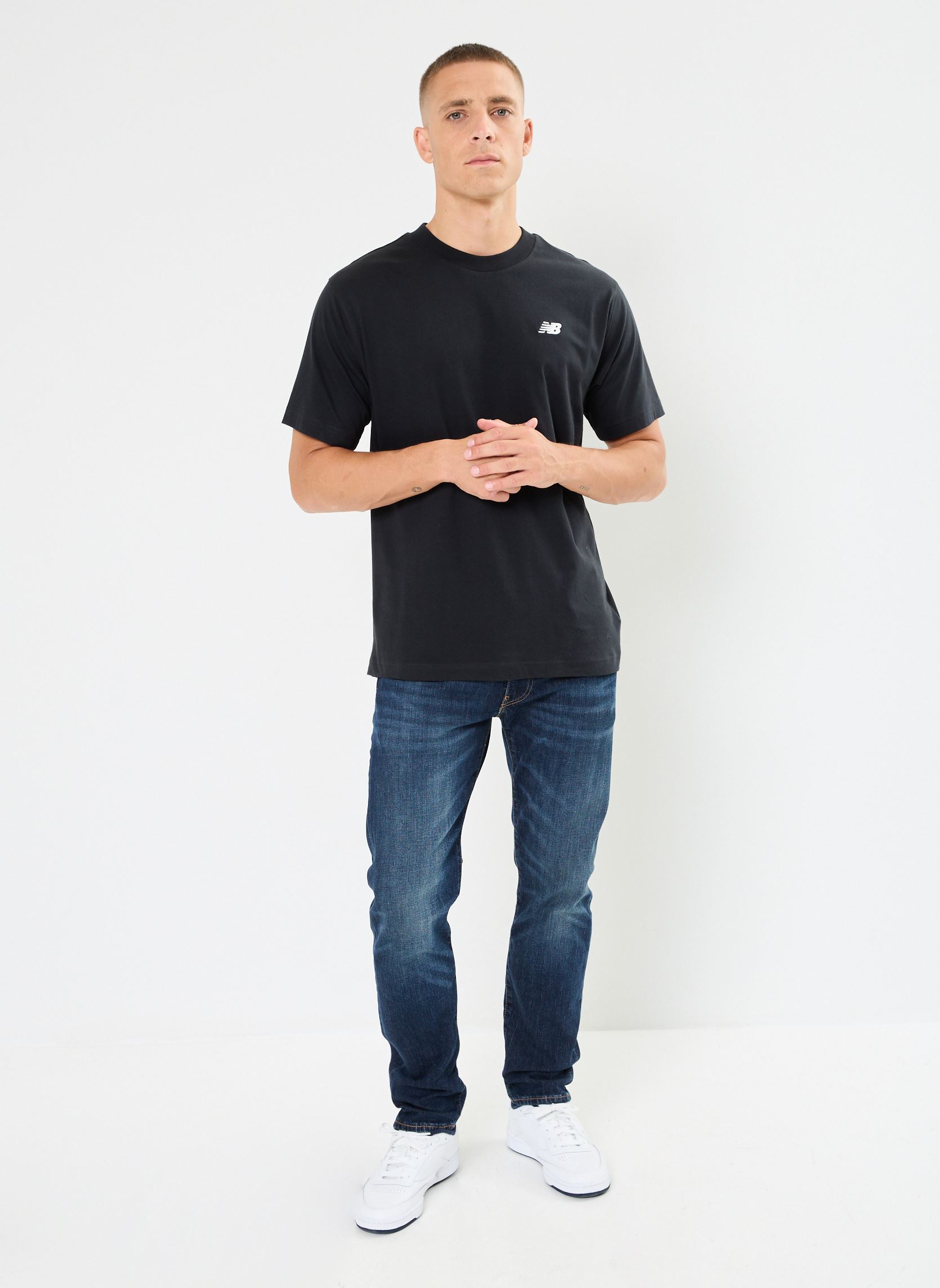 Tee-shirts manches courtes Sport Essentials Cotton T-Shirt homme noir New Balance Tee-shirts manches courtes Sport Essentials Cotton T-Shirt homme noir Black