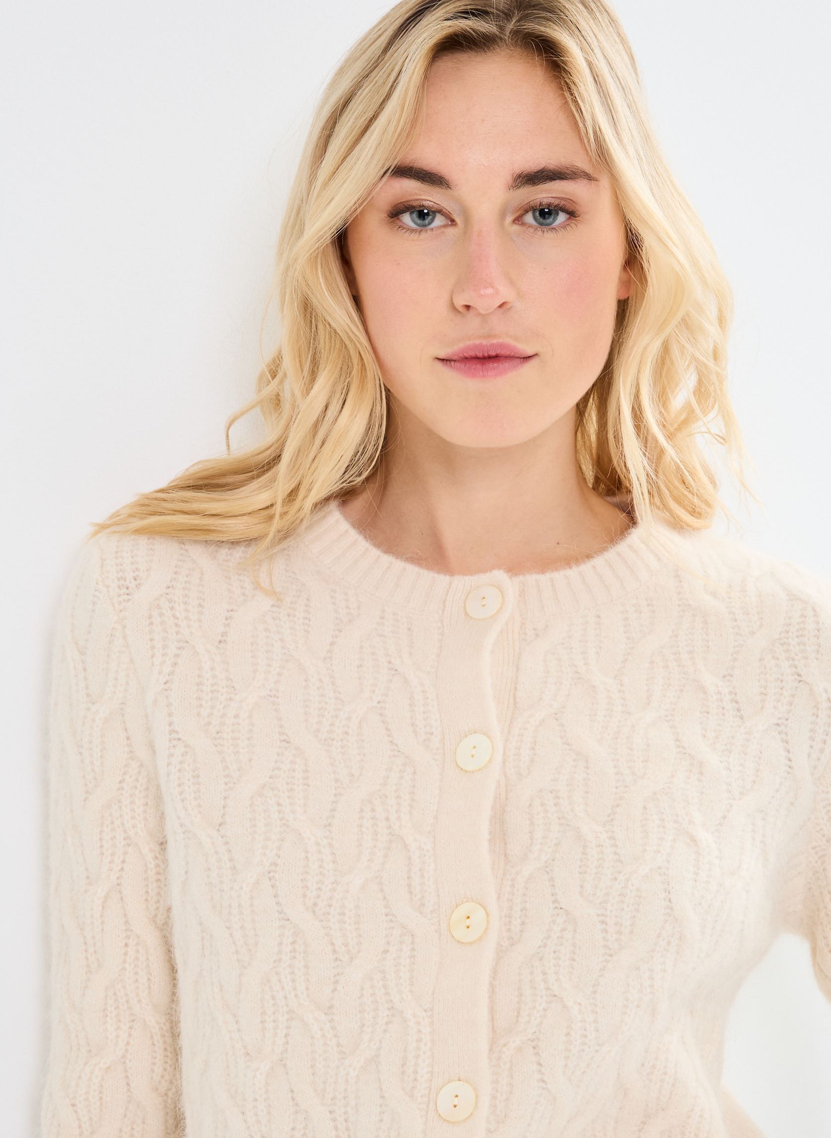 Gilets MYRTILLE laine femme beige Georgia Rose Gilets MYRTILLE laine femme beige Craie
