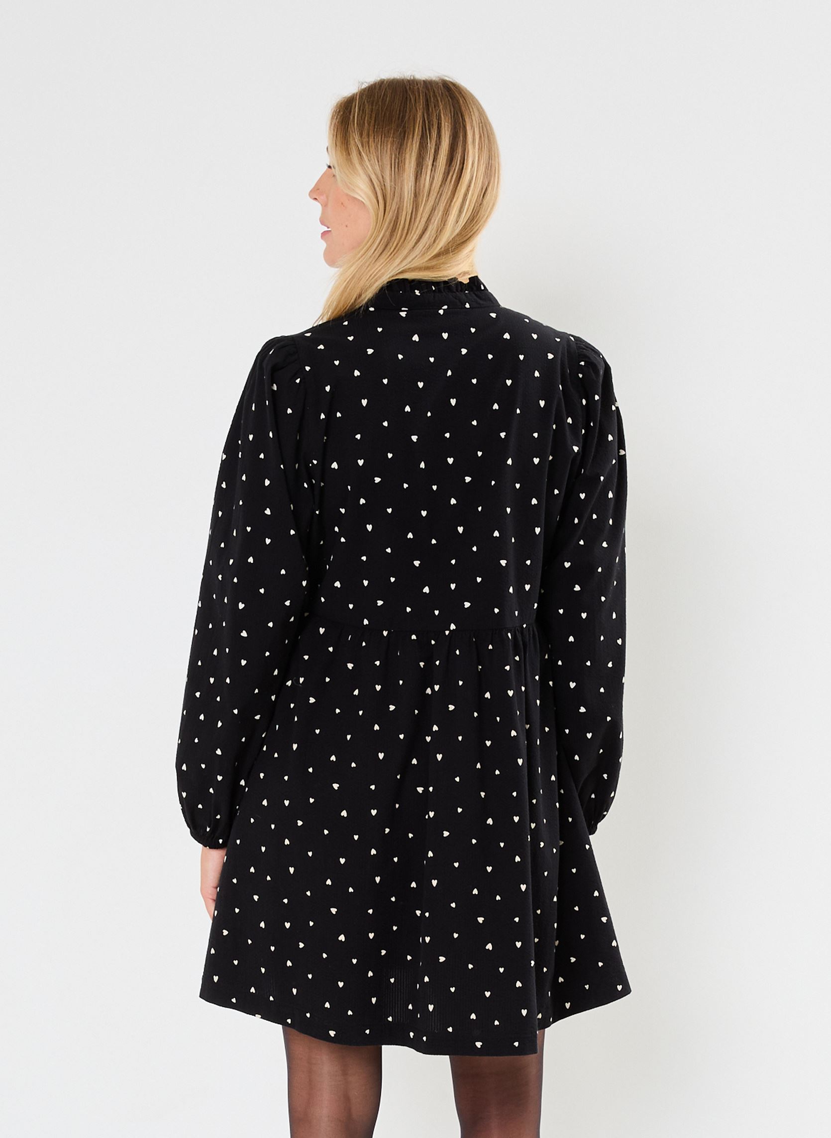 Robes IHQWISSA DR2 femme noir Ichi Robes IHQWISSA DR2 femme noir BLACK HEART AOP