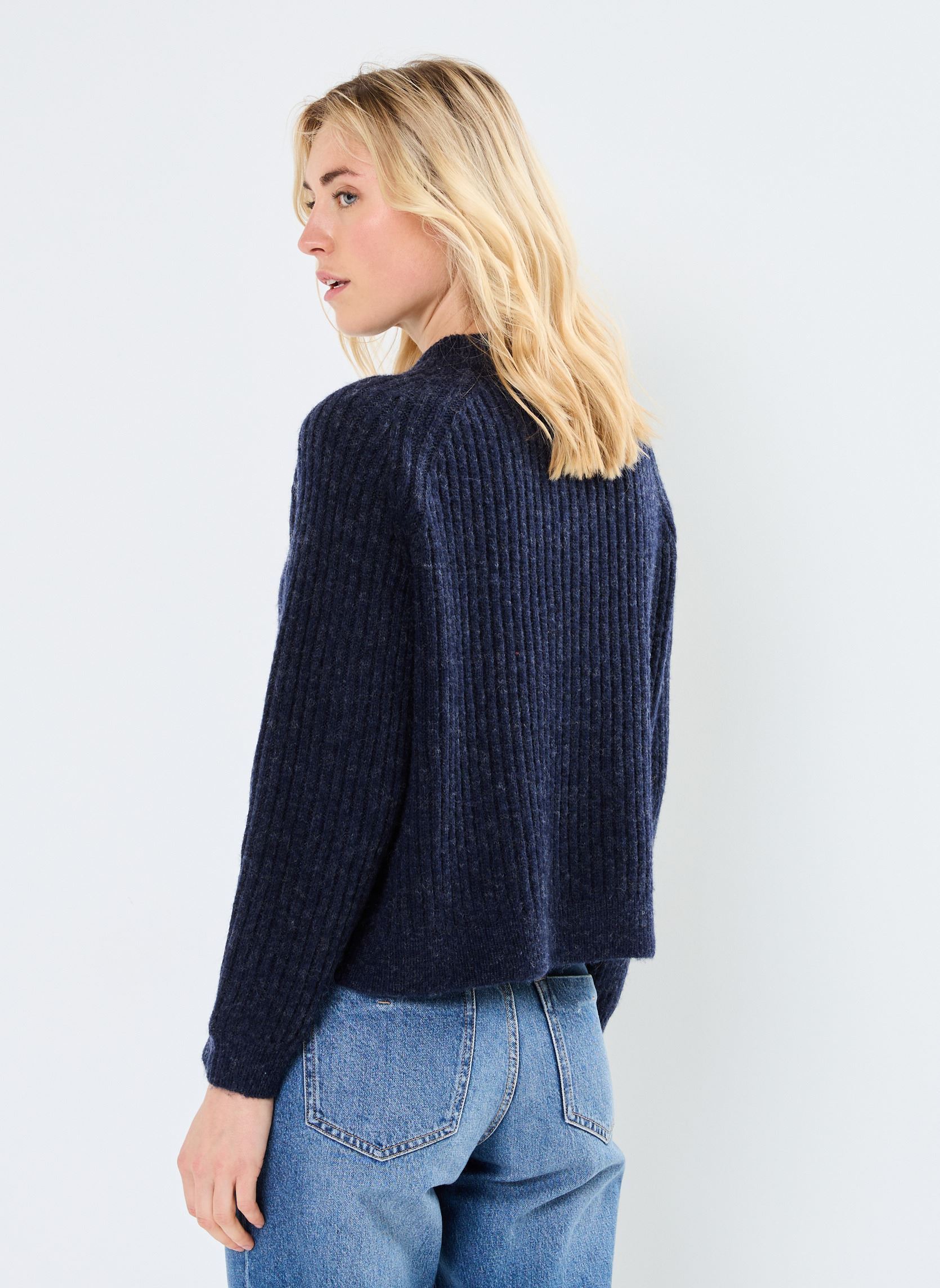 Gilets BYNELLO SHORT CARDIGAN - femme bleu B-Young Gilets BYNELLO SHORT CARDIGAN - femme bleu NAVY BLAZER MELANGE