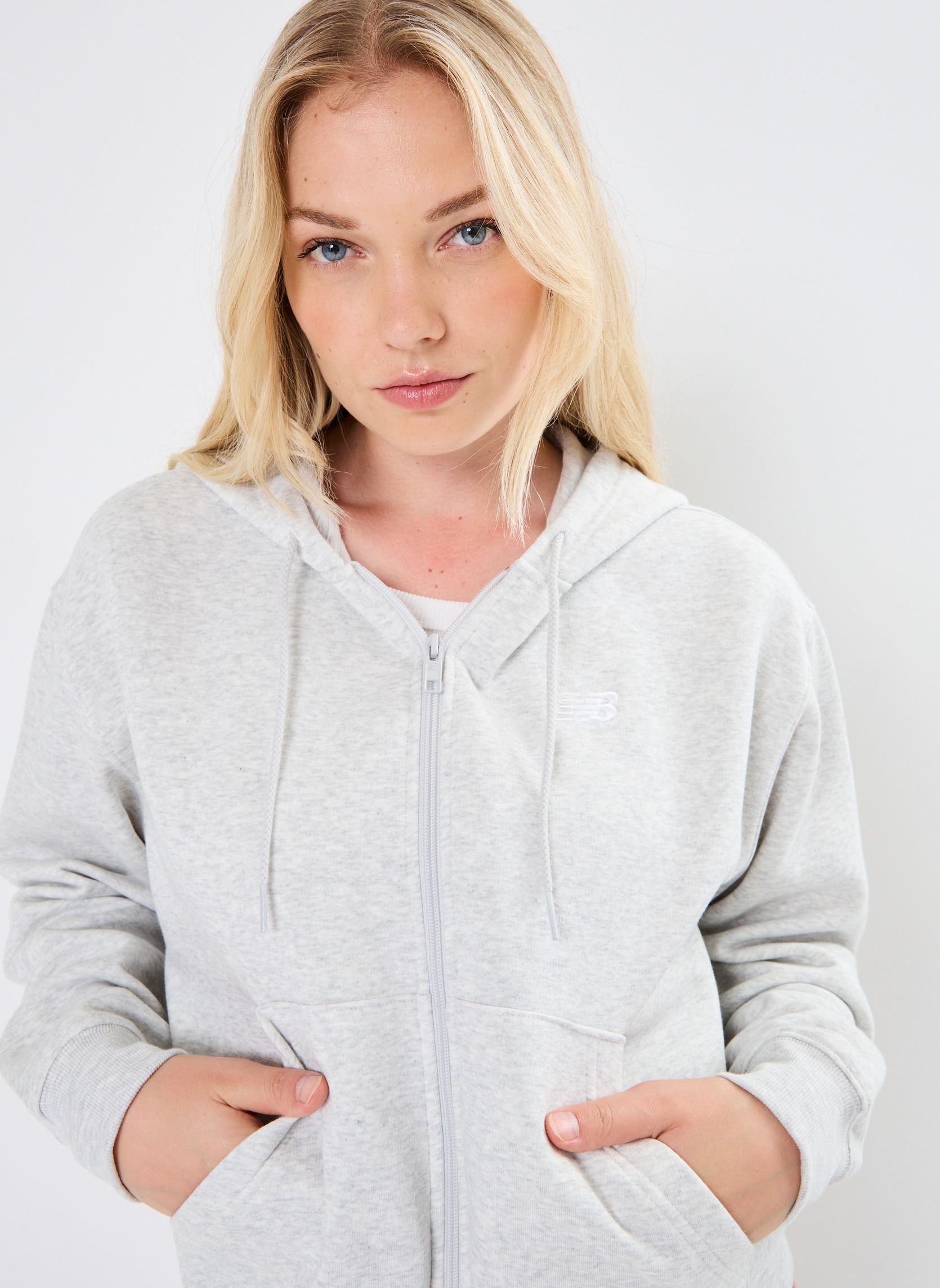 Sweats zippés Sport Essentials Fleece Full Zip/ femme gris New Balance Sweats zippés Sport Essentials Fleece Full Zip/ femme gris ASH HEATHER