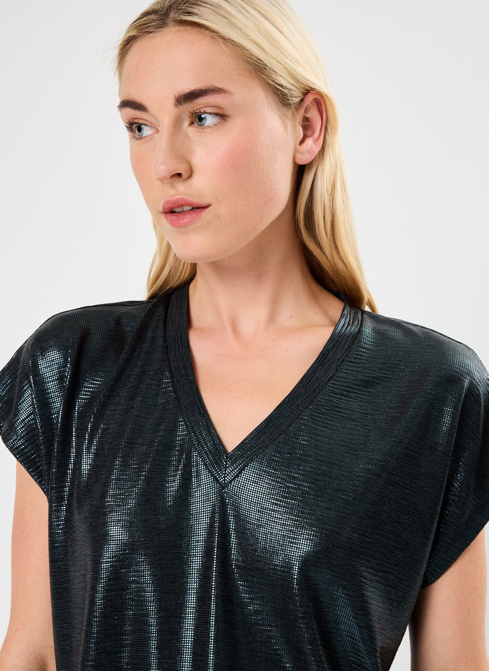 Tee-shirts manches courtes VISAINA V-NECK CAPSLEEVE T-SHIRT/C29 femme vert Vila Tee-shirts manches courtes VISAINA V-NECK CAPSLEEVE T-SHIRT/C29 femme vert Scarab