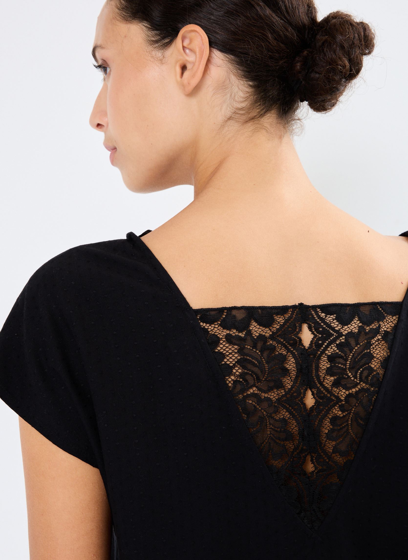 Tee-shirts manches courtes VINENSA C/S V-NECK TOP/LS femme noir Vila Tee-shirts manches courtes VINENSA C/S V-NECK TOP/LS femme noir Black