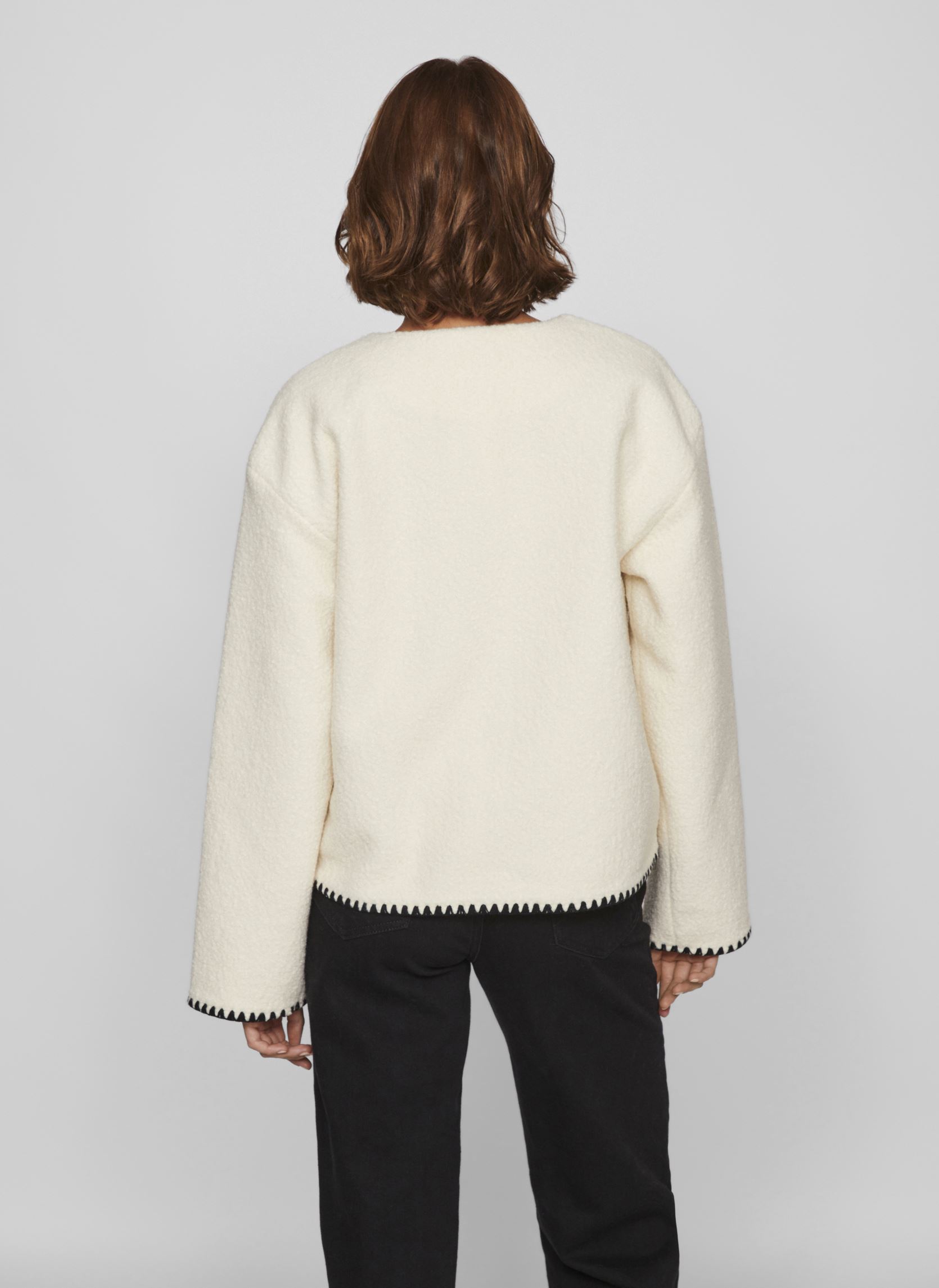 Jassen VIKAYA L/S SHORT TEDDY JACKET dames wit Vila Jassen VIKAYA L/S SHORT TEDDY JACKET dames wit Birch