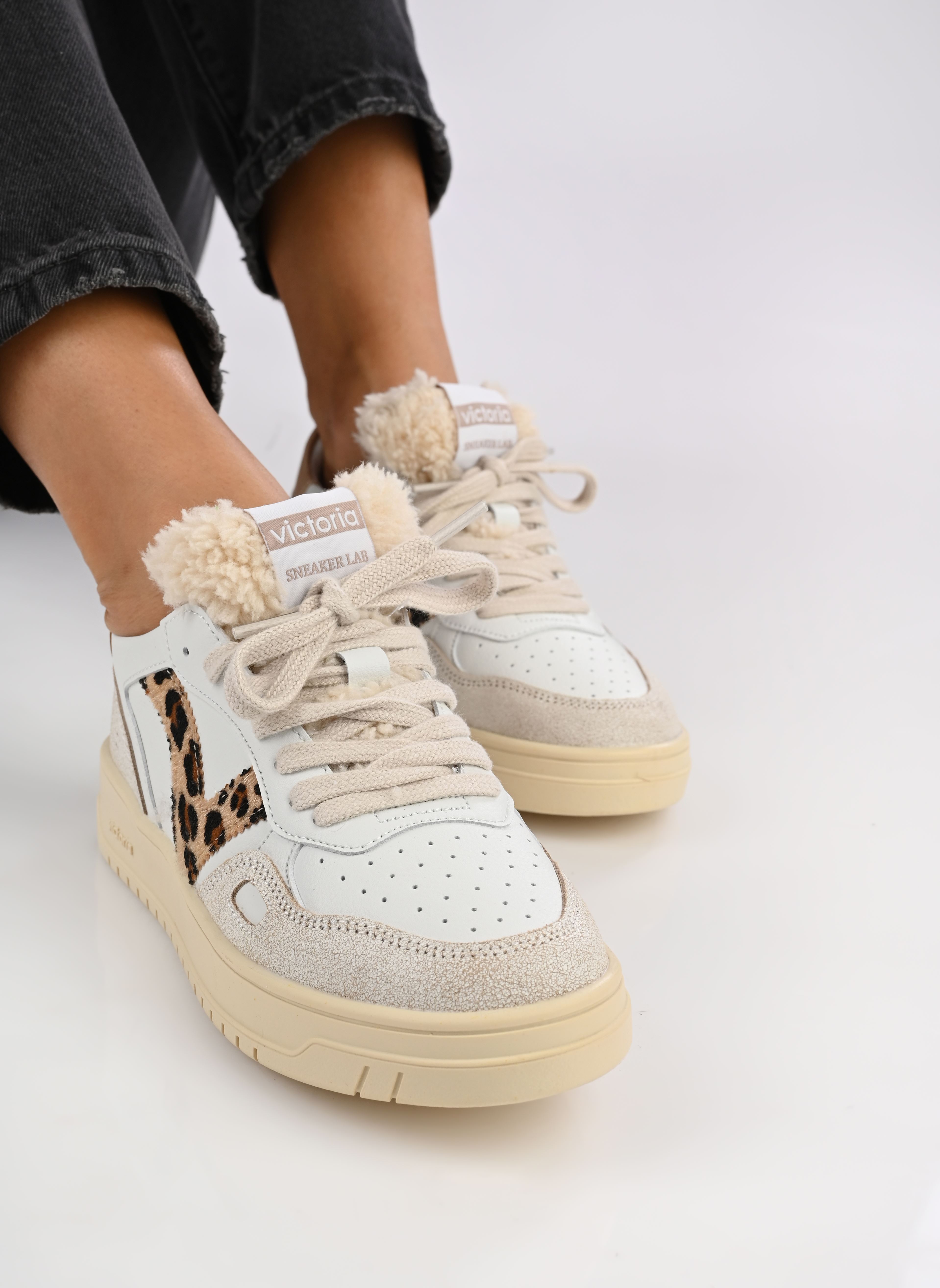 Baskets SEÚL EFECTO PIEL & ANIMAL femme blanc Victoria Baskets SEÚL EFECTO PIEL & ANIMAL femme blanc CAMEL