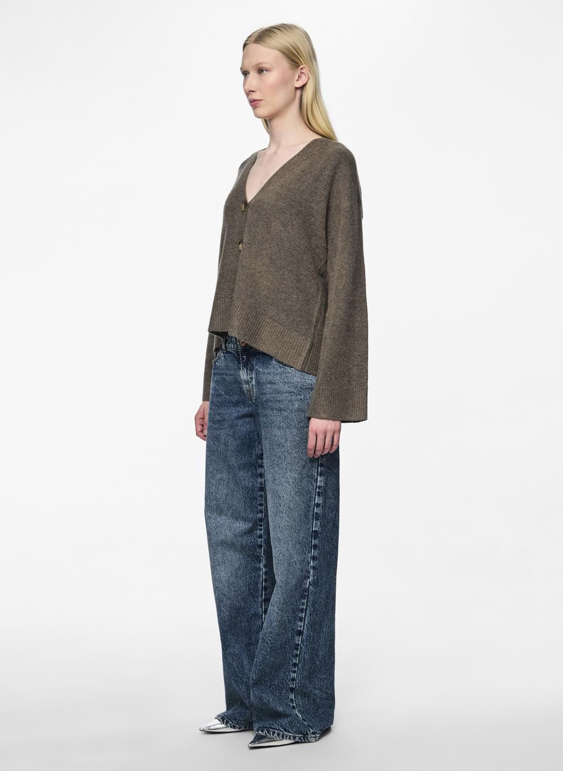 Gilets Pcnuna Ls V-Neck Knit Cardigan Bc femme marron Pieces Gilets Pcnuna Ls V-Neck Knit Cardigan Bc femme marron MOREL