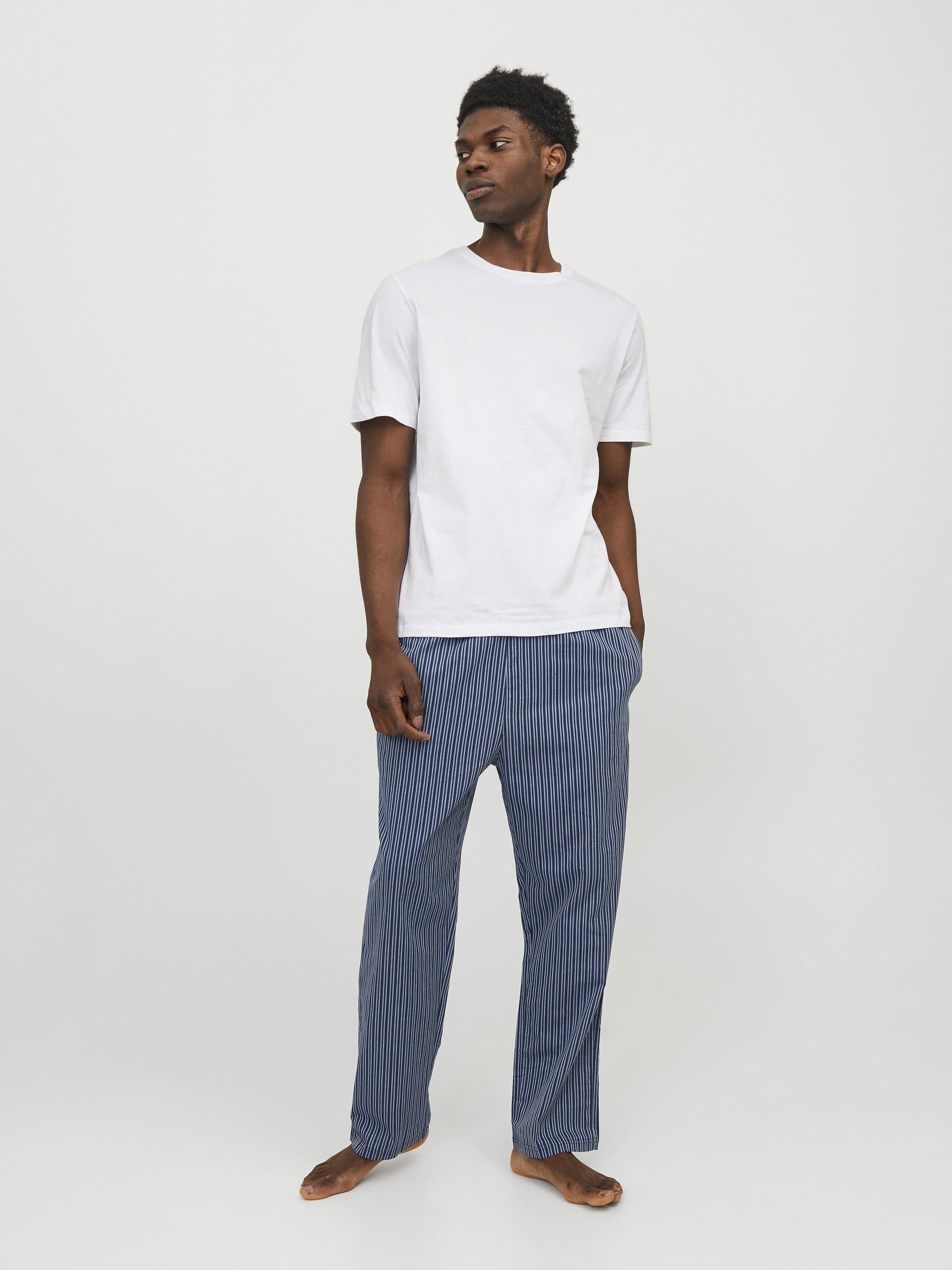 Divers Jack & Jones Jacbasic Tee And Woven Pants Giftbox pour Accessoires