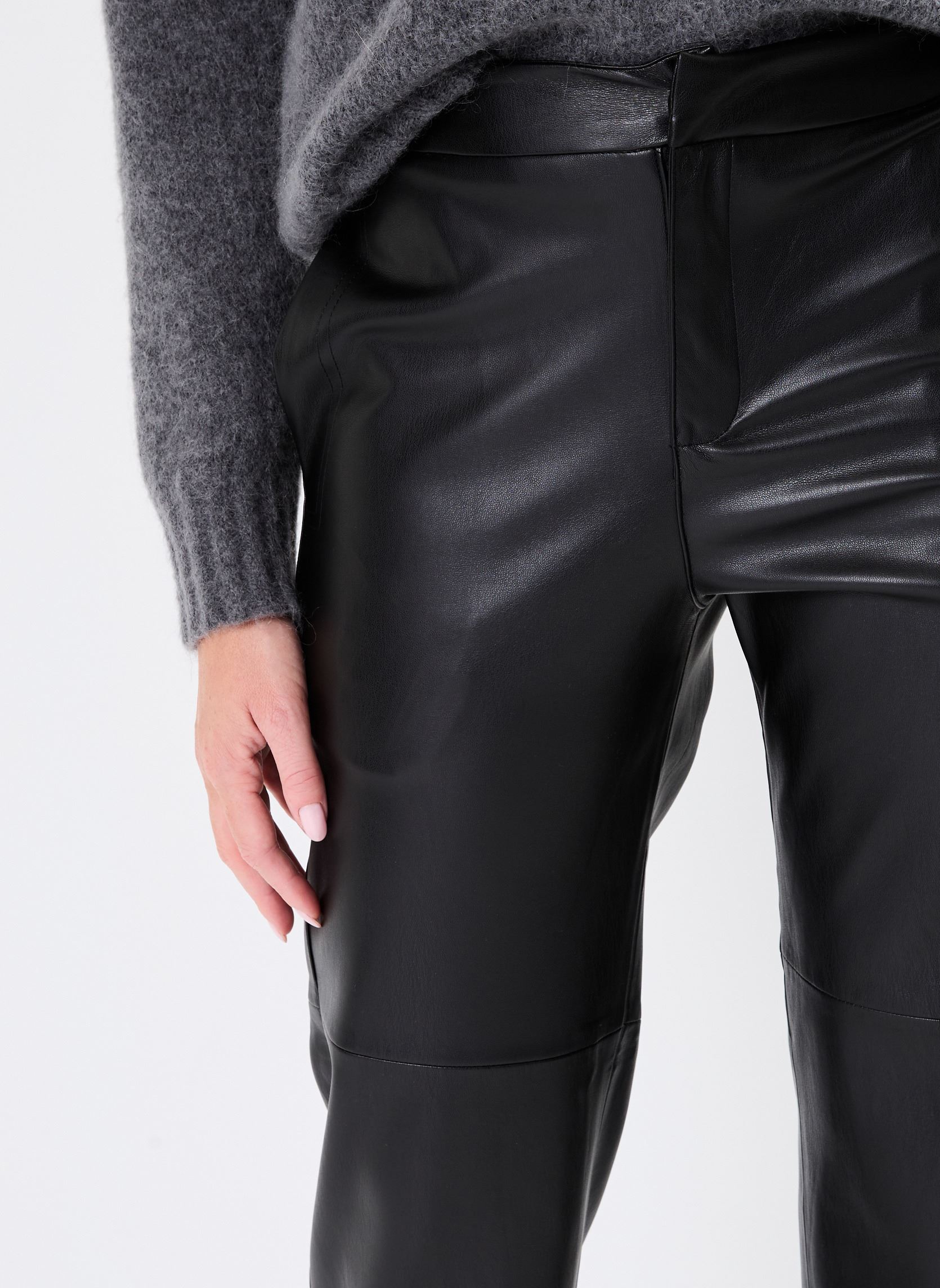 Rechte broeken Jordana dames zwart ARTLOVE Rechte broeken Jordana dames zwart BLACK