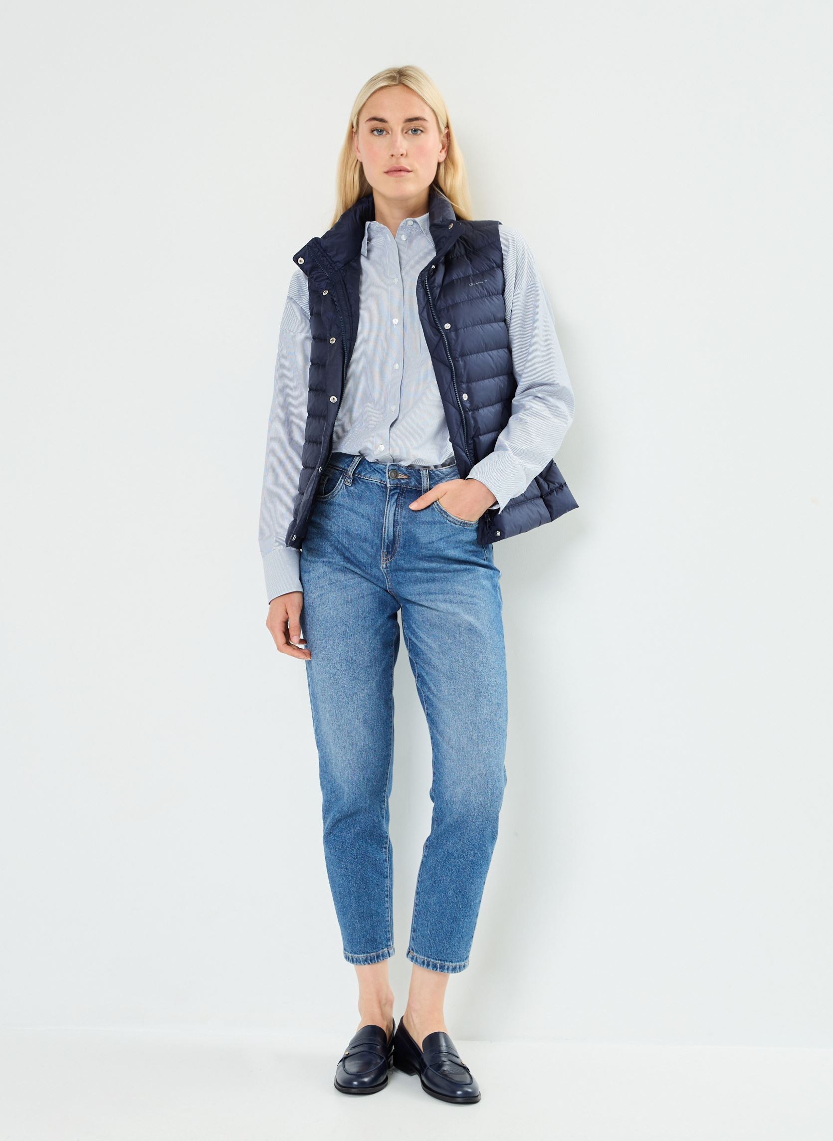 Gewatteerde jassen Light Down Vest 4700280 dames blauw GANT Gewatteerde jassen Light Down Vest 4700280 dames blauw BLEU NUIT