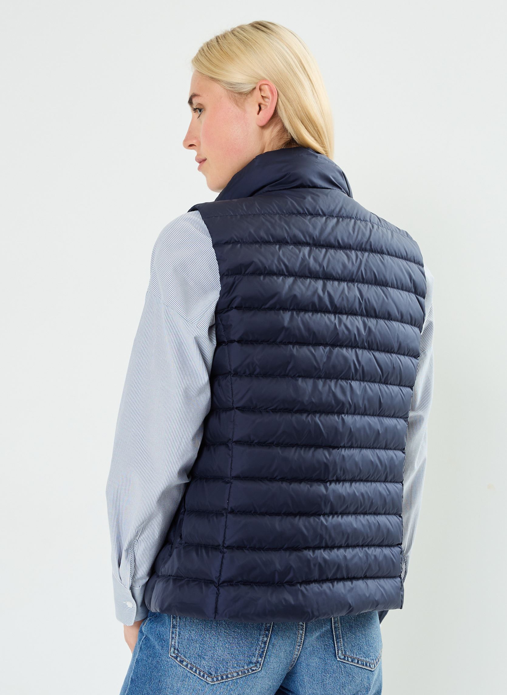 Gewatteerde jassen Light Down Vest 4700280 dames blauw GANT Gewatteerde jassen Light Down Vest 4700280 dames blauw BLEU NUIT