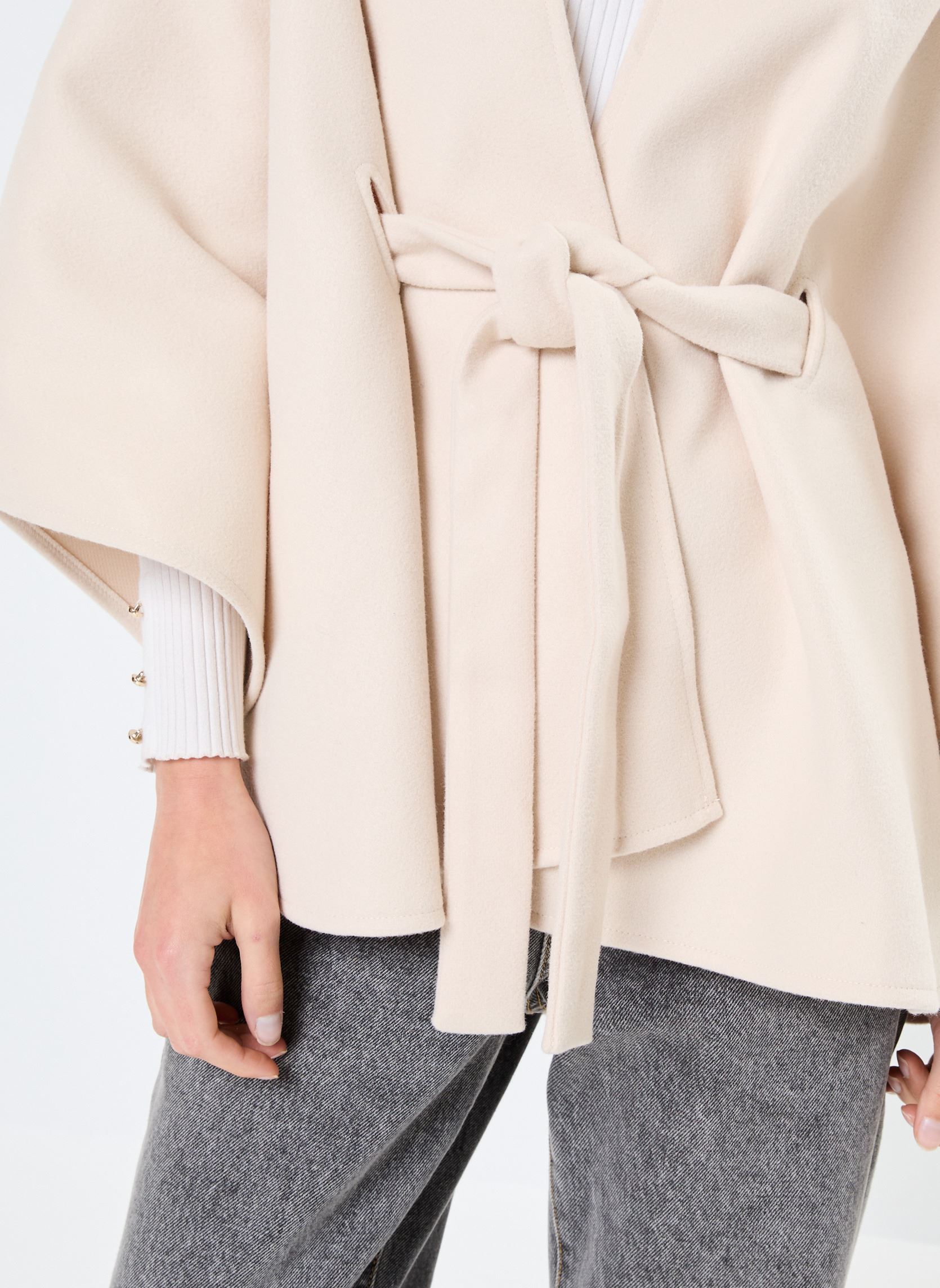 Poncho's PONCHO dames beige Georgia Rose Poncho's PONCHO dames beige BEIGE