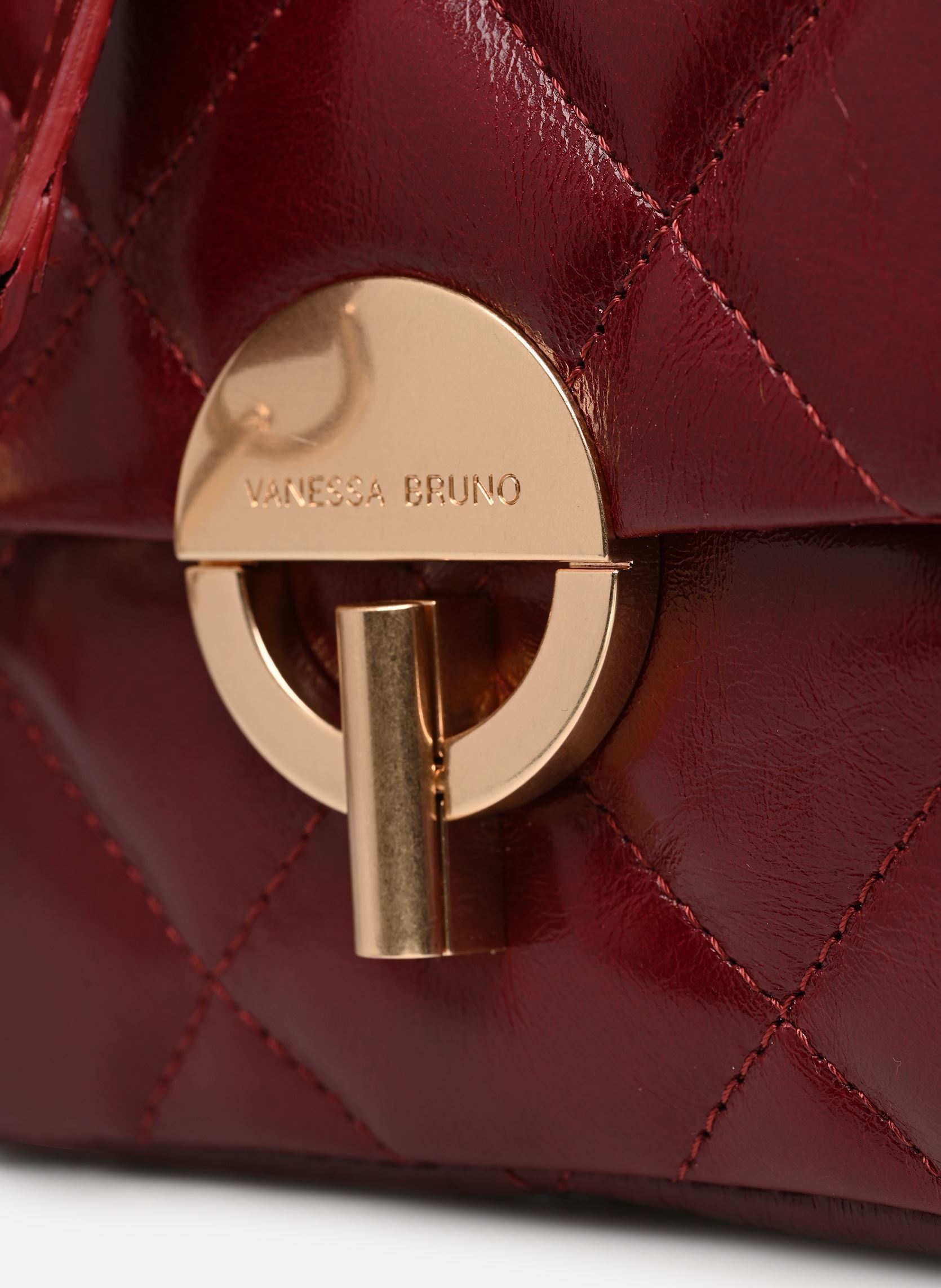 Schoudertassen Grand Moon Matelasse En Cuir Craquele dames bordeaux Vanessa Bruno Schoudertassen Grand Moon Matelasse En Cuir Craquele dames bordeaux CERISE