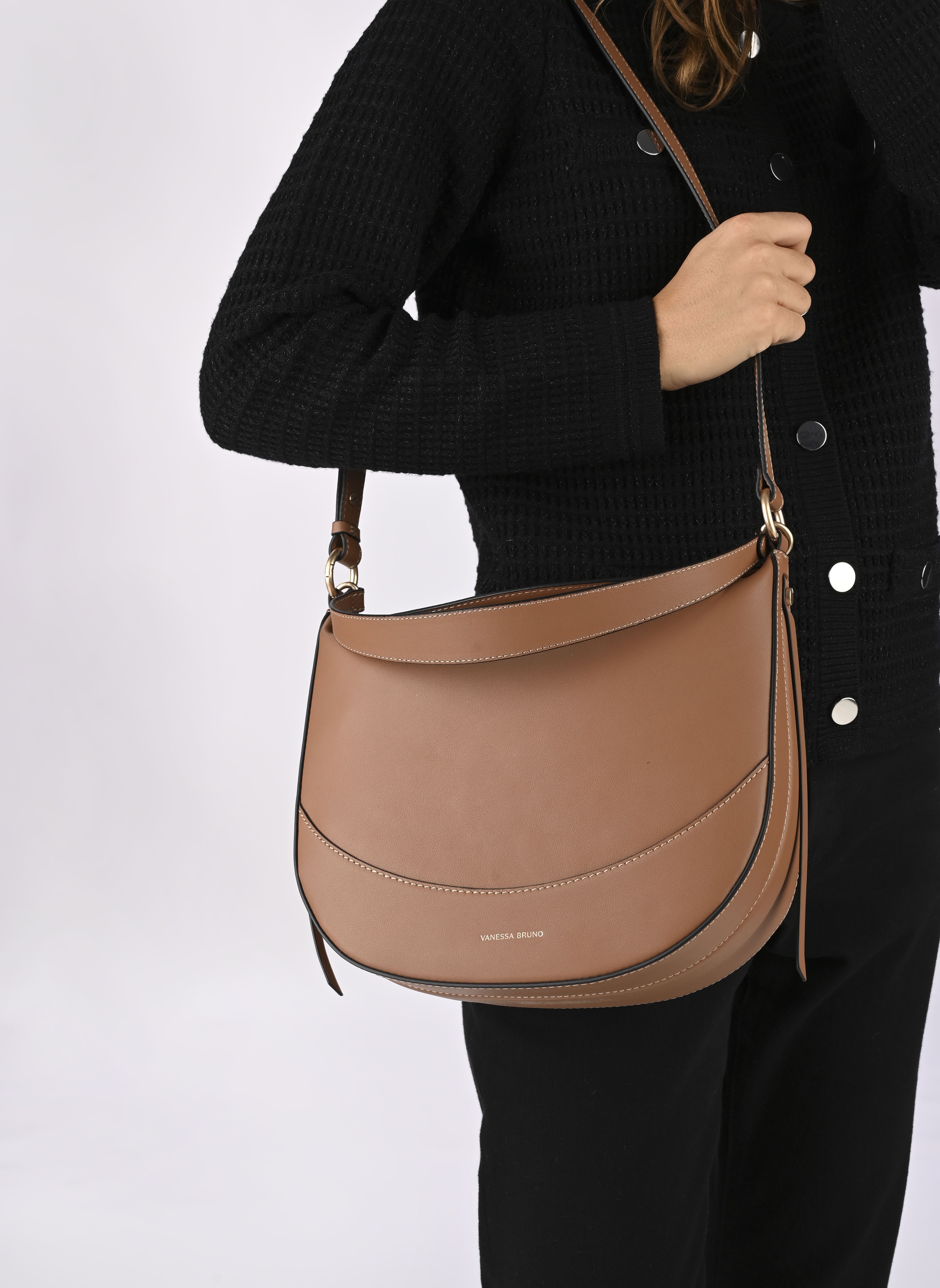 Schoudertassen Daily Bag dames bruin Vanessa Bruno Schoudertassen Daily Bag dames bruin Biscuit