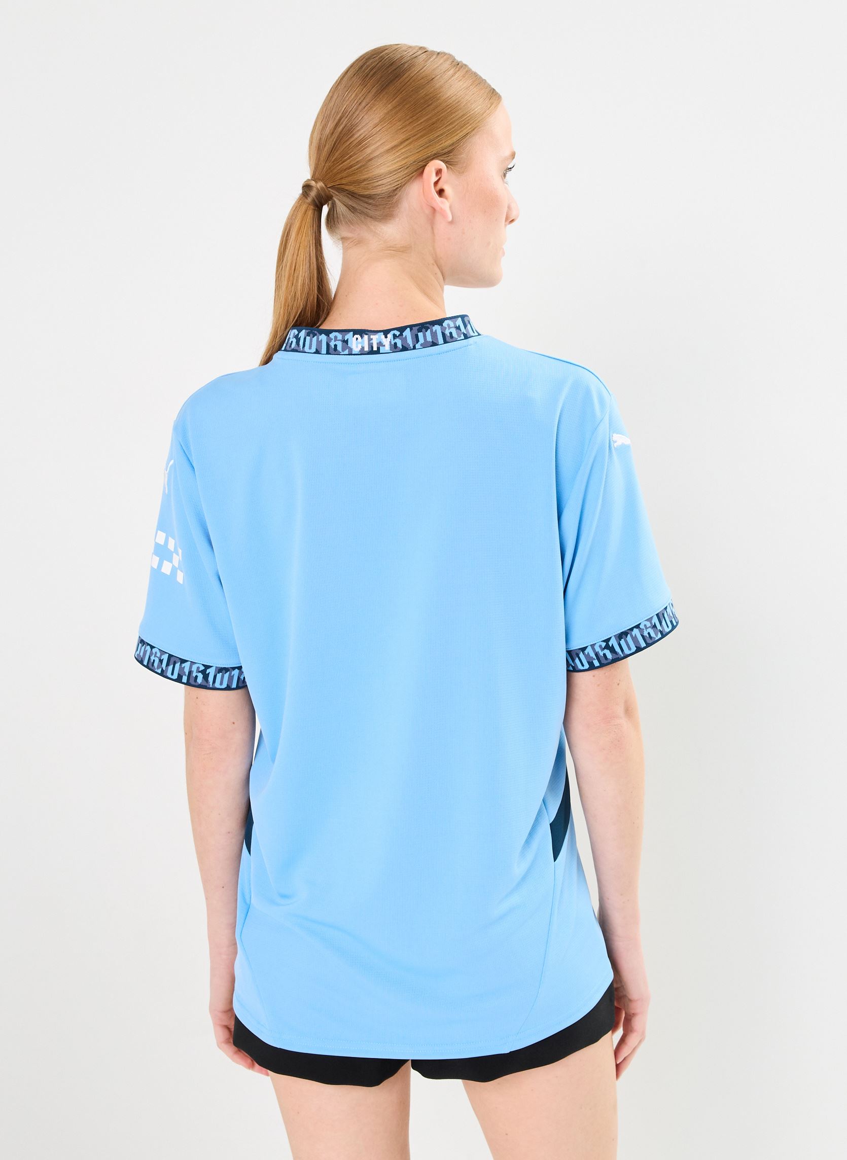 Tee-shirts manches courtes Maillot de foot Manchester City replica femme noir Puma Tee-shirts manches courtes Maillot de foot Manchester City replica femme noir TEAM LIGHT BLUE-MARINE BLUE