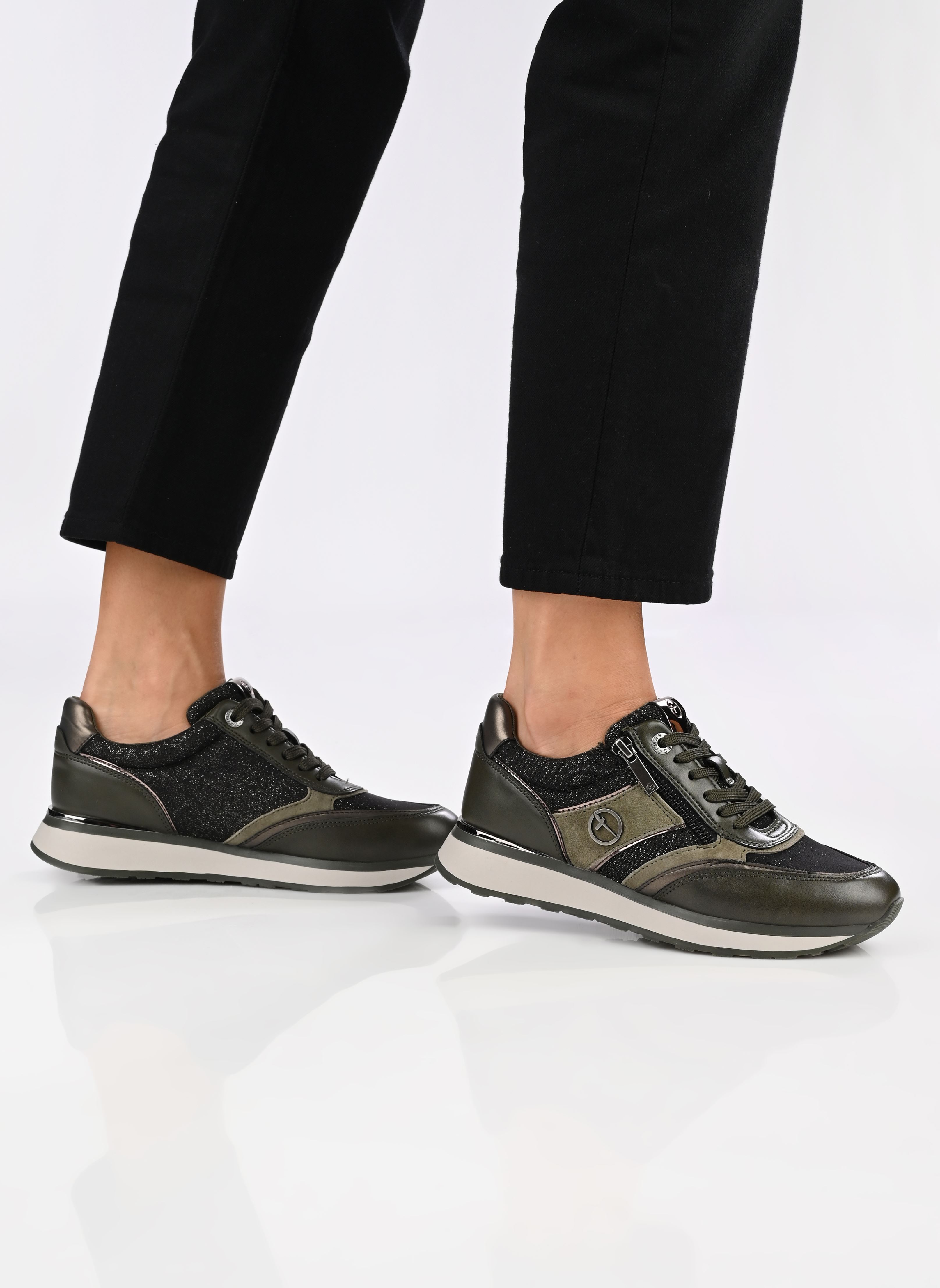 Lage sneakers 23726-43 dames groen Tamaris Lage sneakers 23726-43 dames groen OLIVE COMB