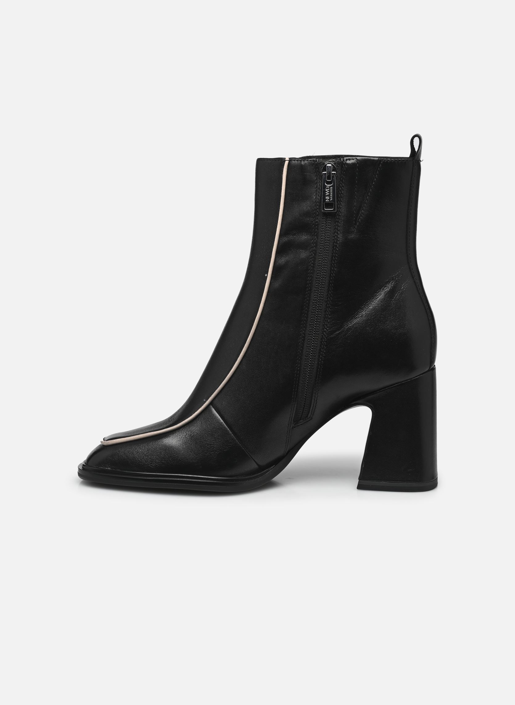 Enkellaarzen en boots 25038-43 dames zwart NEWD. Enkellaarzen en boots 25038-43 dames zwart BLACK COMB