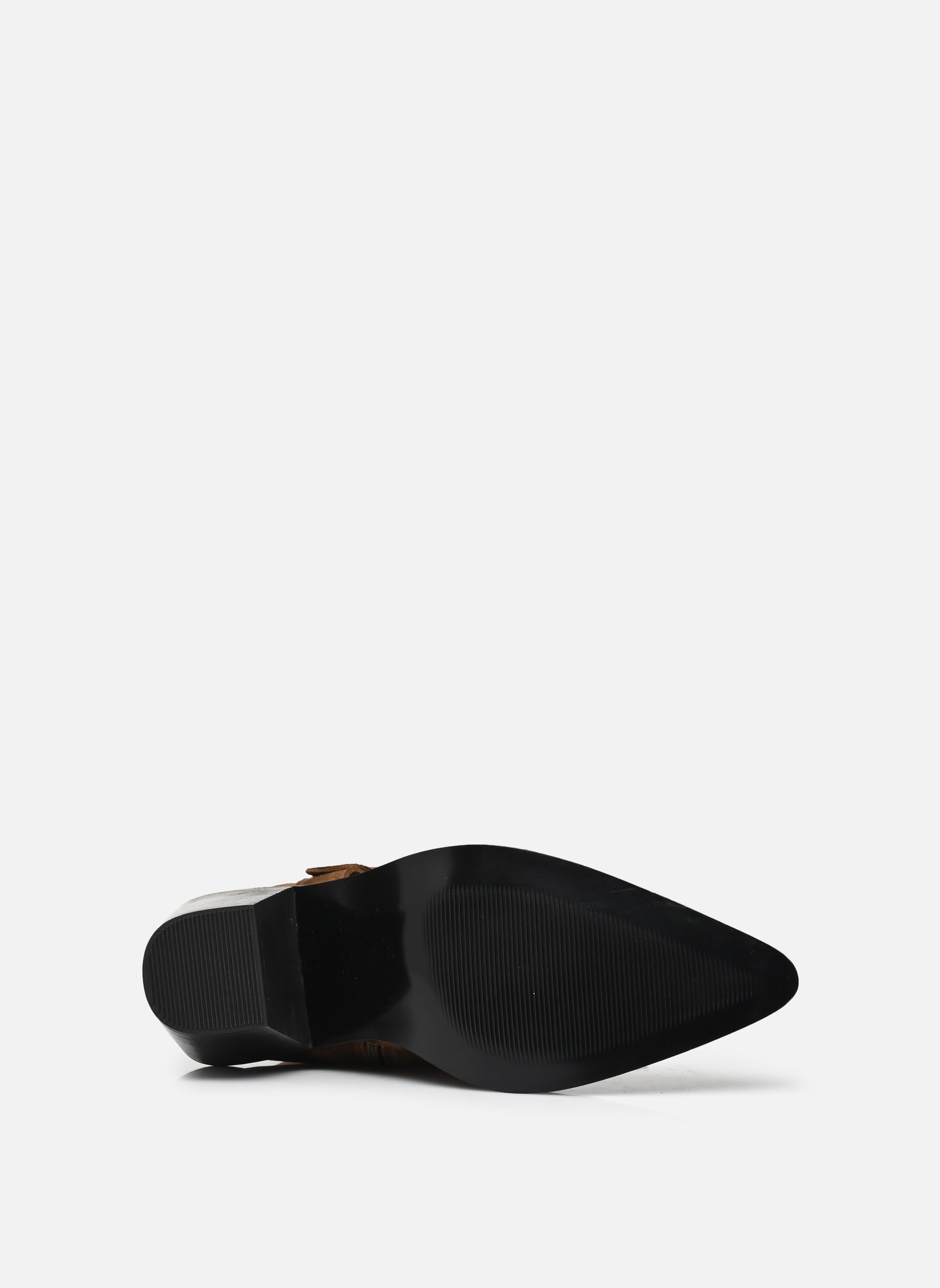 Laarzen 25500-43 dames bruin NEWD. Laarzen 25500-43 dames bruin COGNAC