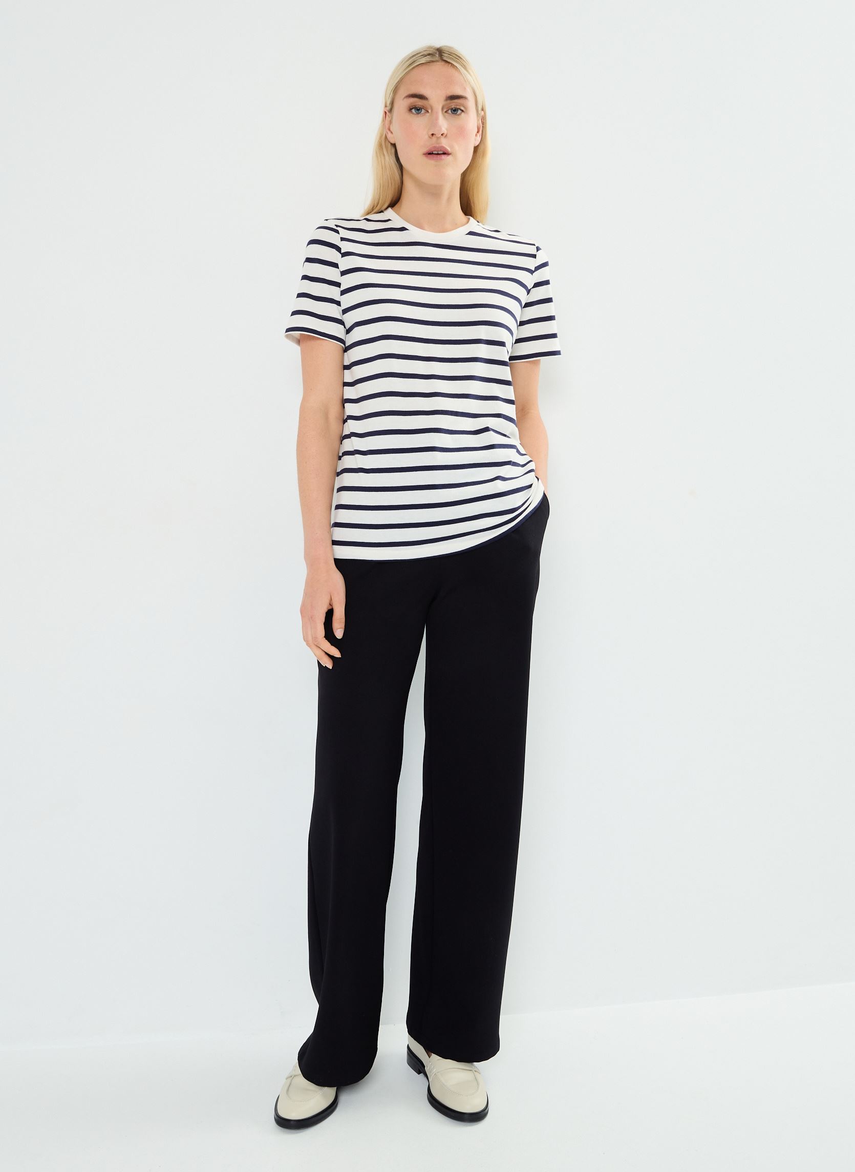Tee-shirts manches courtes BZ10205 femme bleu IKKS Women Tee-shirts manches courtes BZ10205 femme bleu MARINE