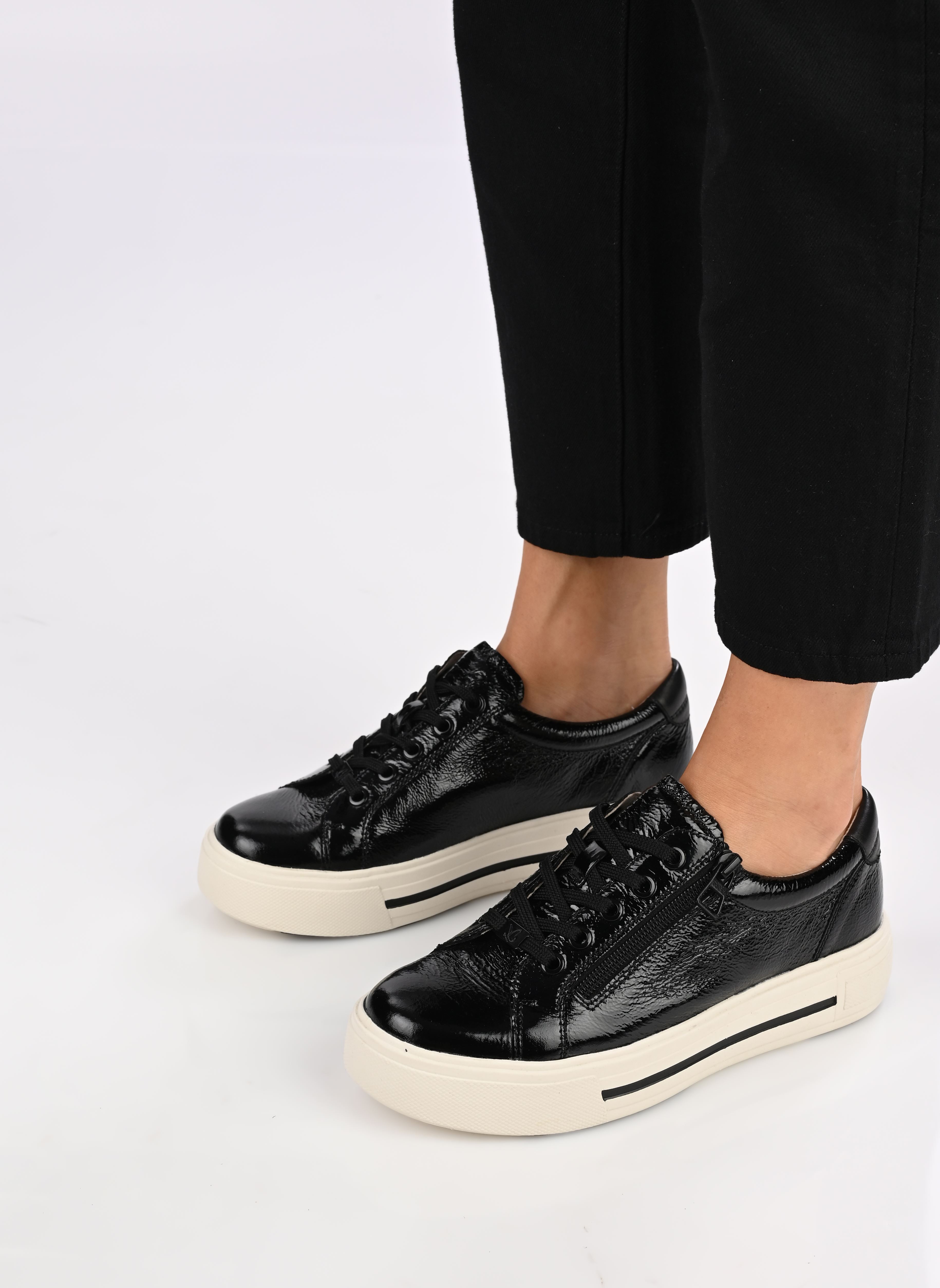 Niedrige Sneaker 23351-43 damen schwarz Caprice Niedrige Sneaker 23351-43 damen schwarz BLACK COMB