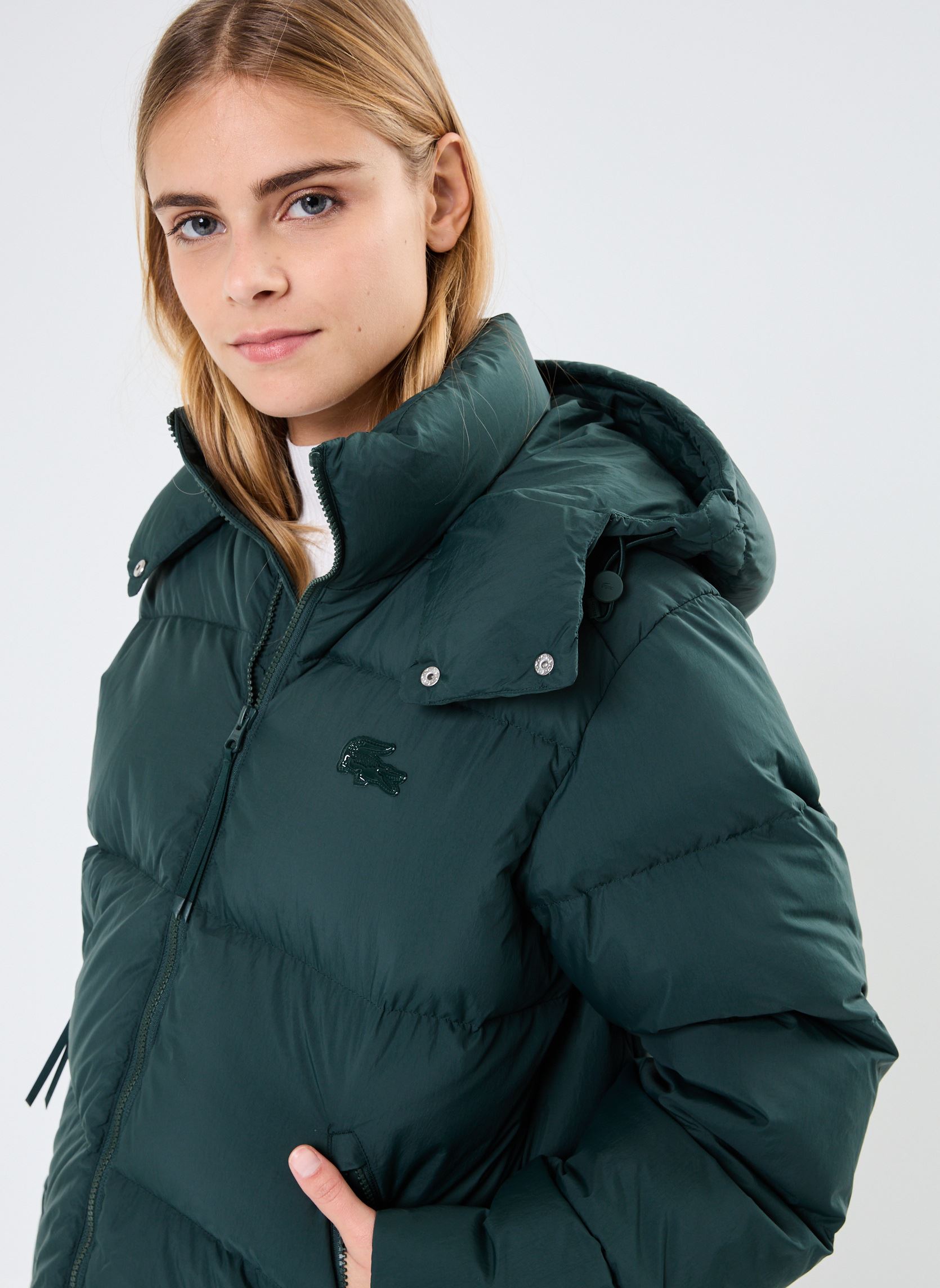 Daunenjacken Veste courte siglée en duvet avec capuch damen grün Lacoste Daunenjacken Veste courte siglée en duvet avec capuch damen grün SINOPLE