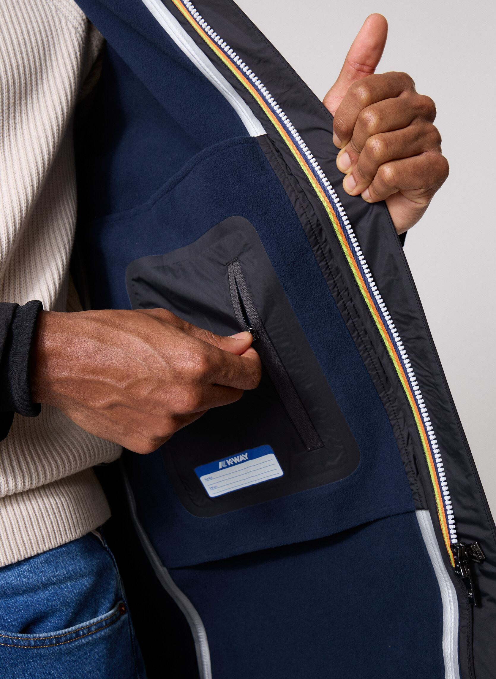 Vestes imperméables Thomas Bonded V homme multicolore K-Way Vestes imperméables Thomas Bonded V homme multicolore BLACK- BLUE DEPHT