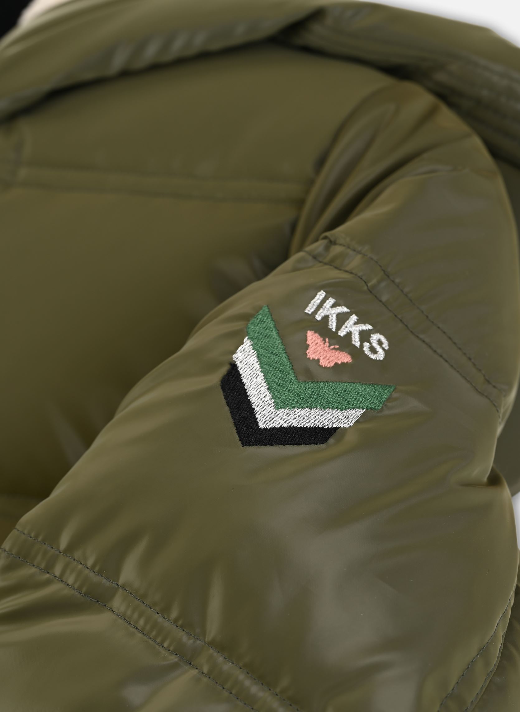 Daunenjacken XZ41072 mädchen grün IKKS JUNIOR Daunenjacken XZ41072 mädchen grün 56-KAKI