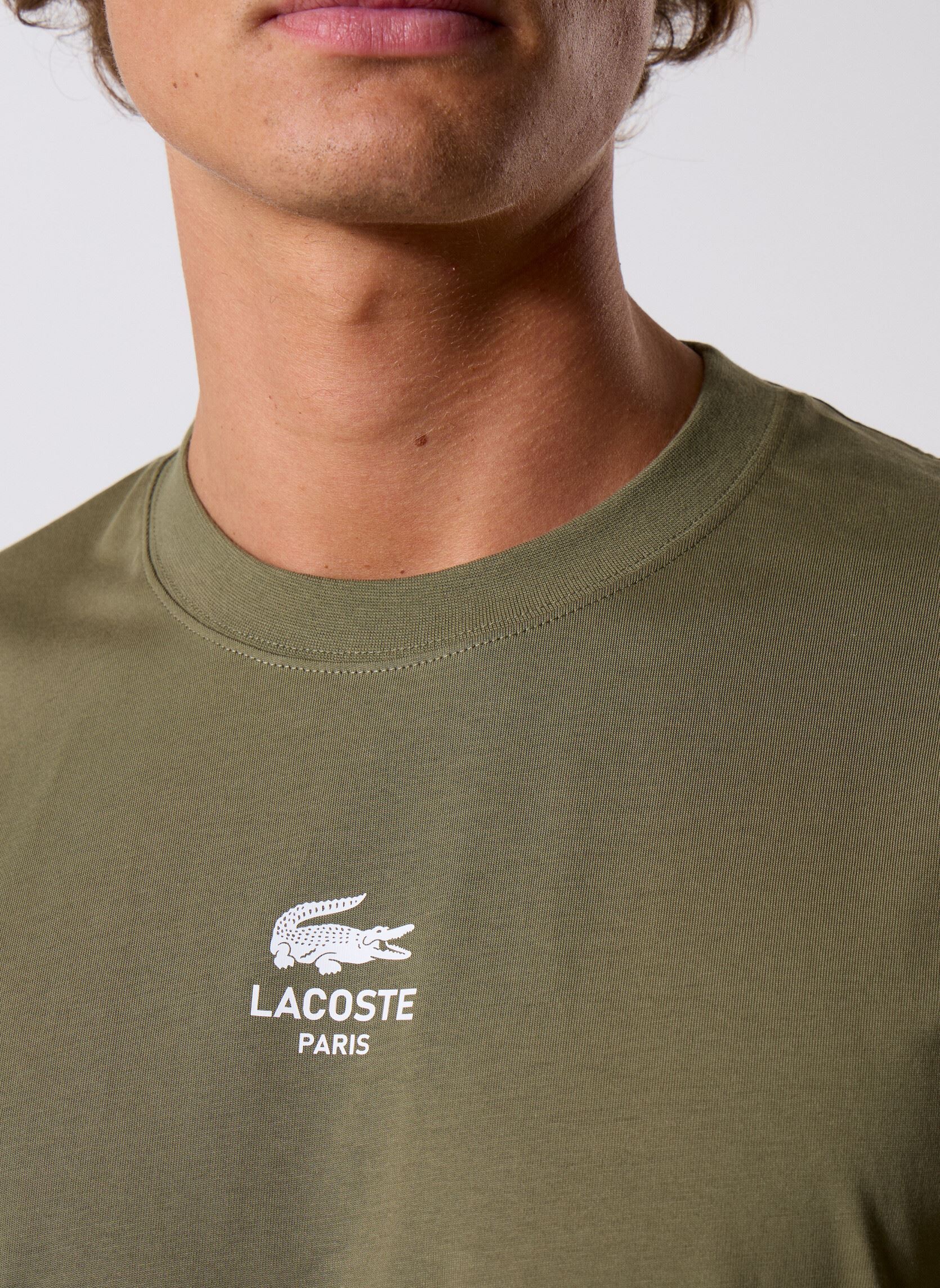 Tee-shirts manches courtes T-shirt classic fit jersey de coton homme vert Lacoste Tee-shirts manches courtes T-shirt classic fit jersey de coton homme vert OLIVE 06Y