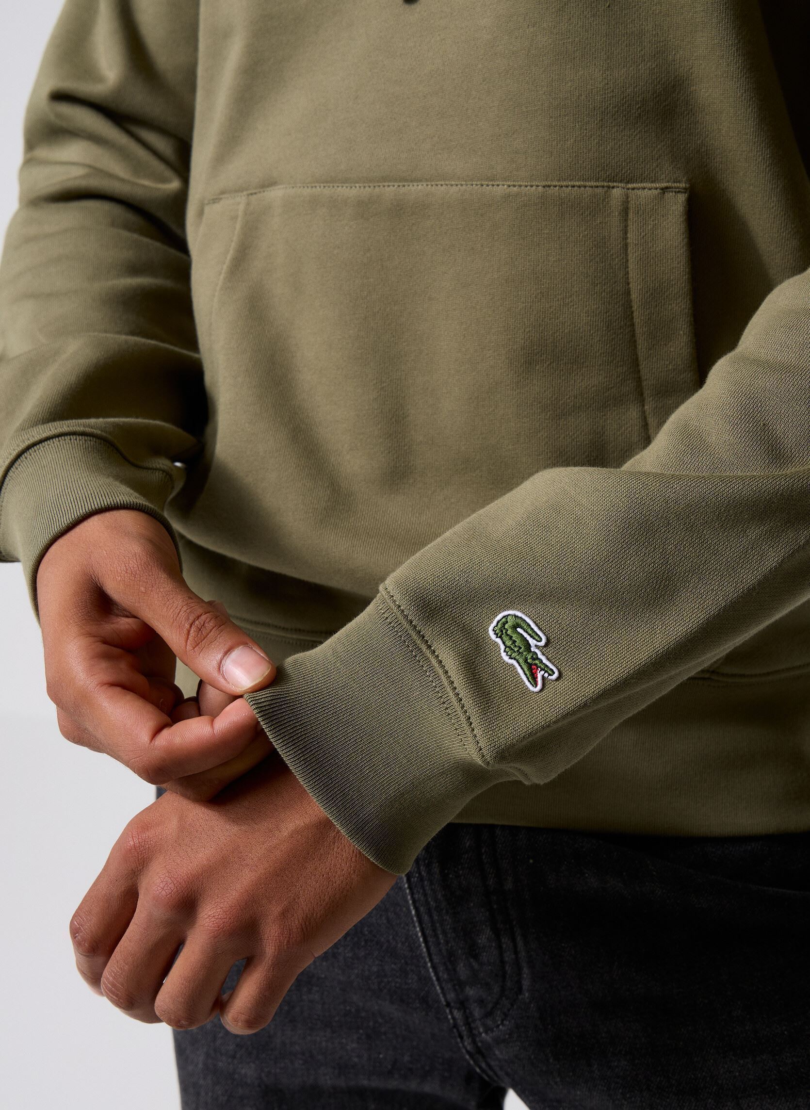 Sweats Sweatshirt à capuche imprimé homme vert Lacoste Sweats Sweatshirt à capuche imprimé homme vert OLIVE 06Y