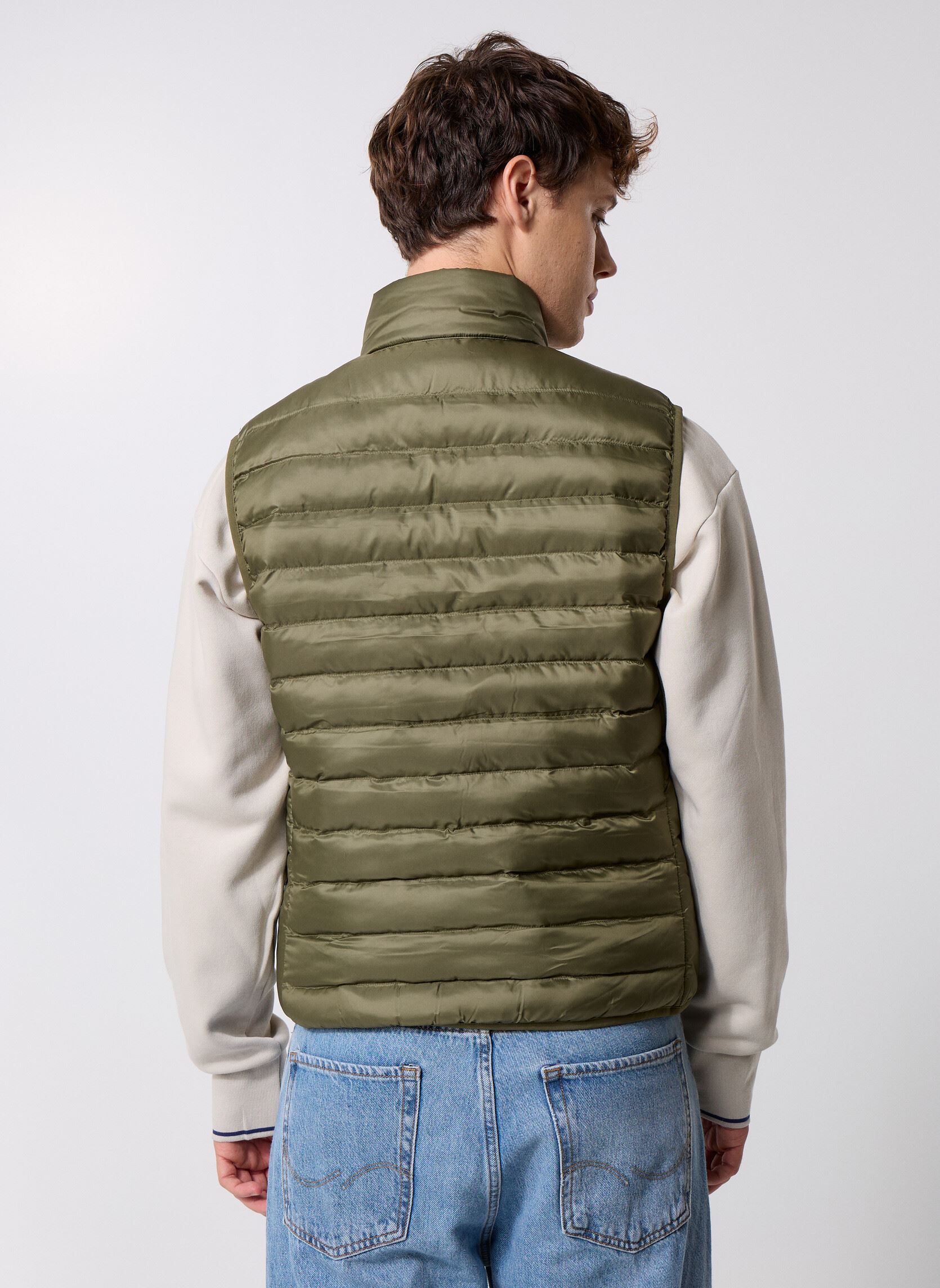 Daunenwesten Doudoune sans manche déperlante herren grün Lacoste Daunenwesten Doudoune sans manche déperlante herren grün OLIVE 06Y