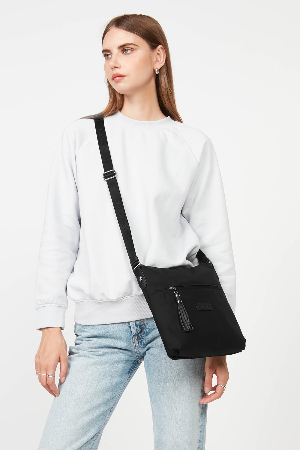 Sacs à main Basic Pompon femme noir Lancaster Sacs à main Basic Pompon femme noir Noir
