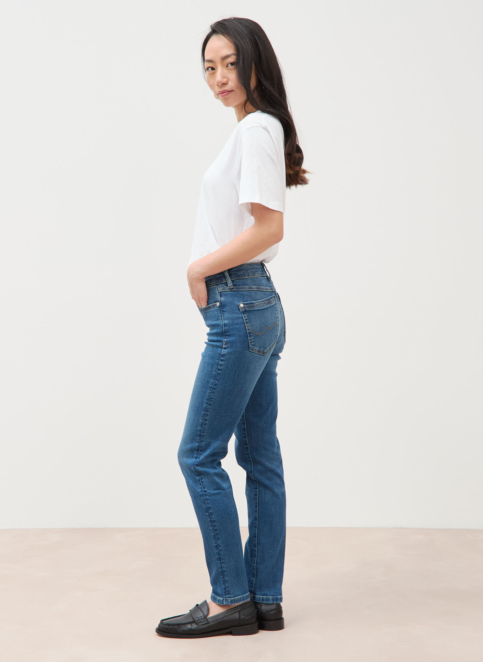 Jeans droit Jeans slim - SEOUL-CLEM1C femme bleu Bonobo Jeans droit Jeans slim - SEOUL-CLEM1C femme bleu Bleu foncé