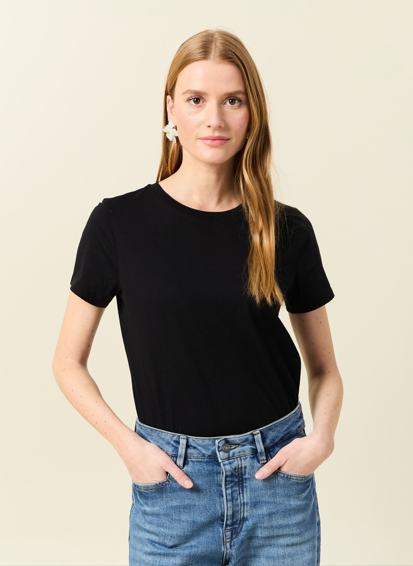 Tee-shirts T-shirts manches courtes - BFITCOUF2 femme noir Bonobo Tee-shirts T-shirts manches courtes - BFITCOUF2 femme noir Noir