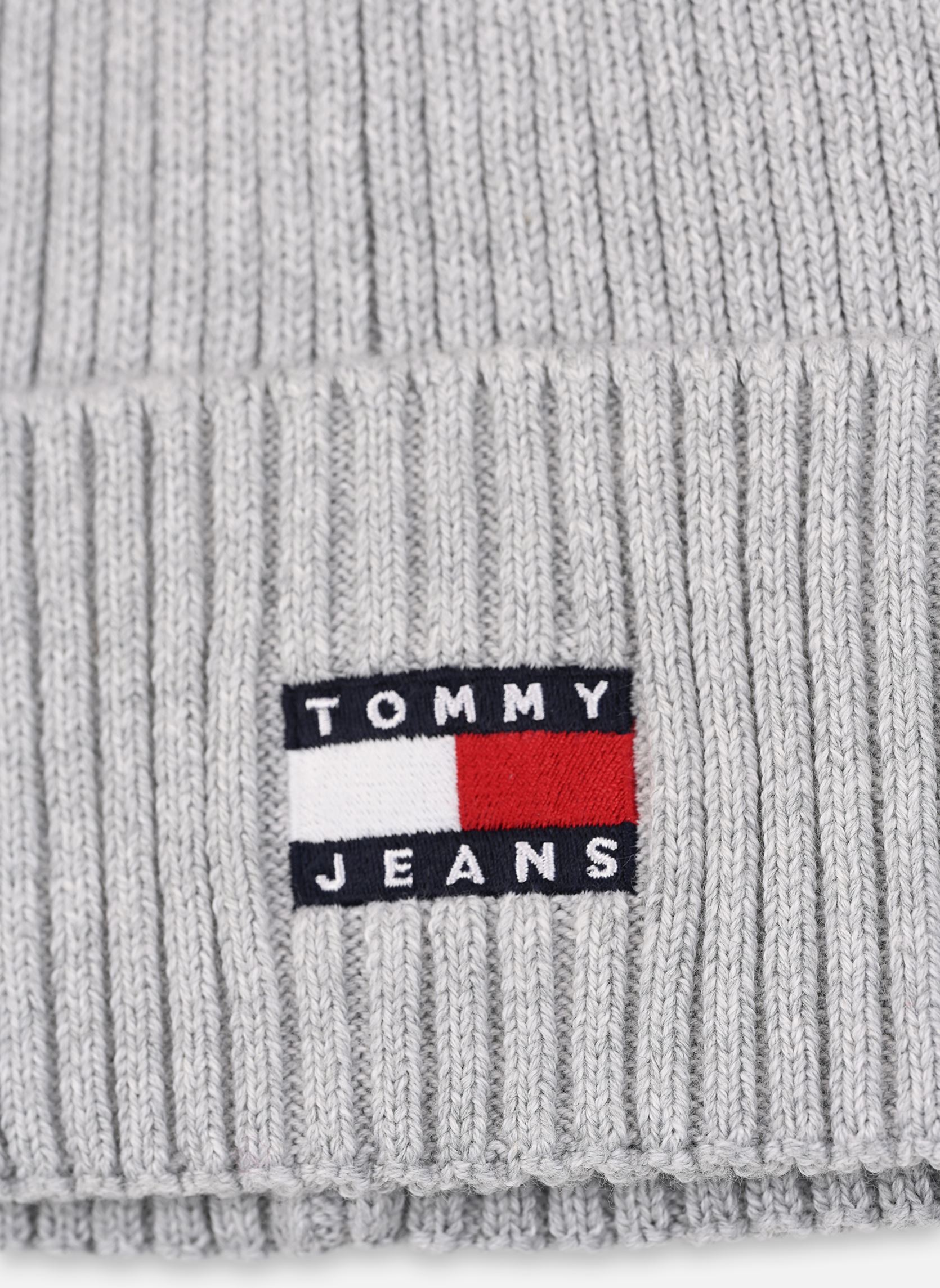 Bonnets Tjm Heritage Core Be AM0AM13330 homme gris Tommy Jeans Bonnets Tjm Heritage Core Be AM0AM13330 homme gris GREY