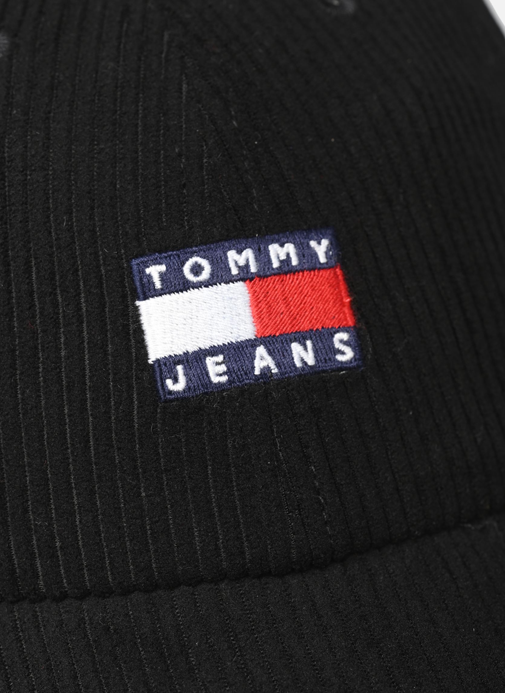 Cappellini Tjm Heritage Corduro AM0AM12636 uomo nero Tommy Jeans Cappellini Tjm Heritage Corduro AM0AM12636 uomo nero BLACK