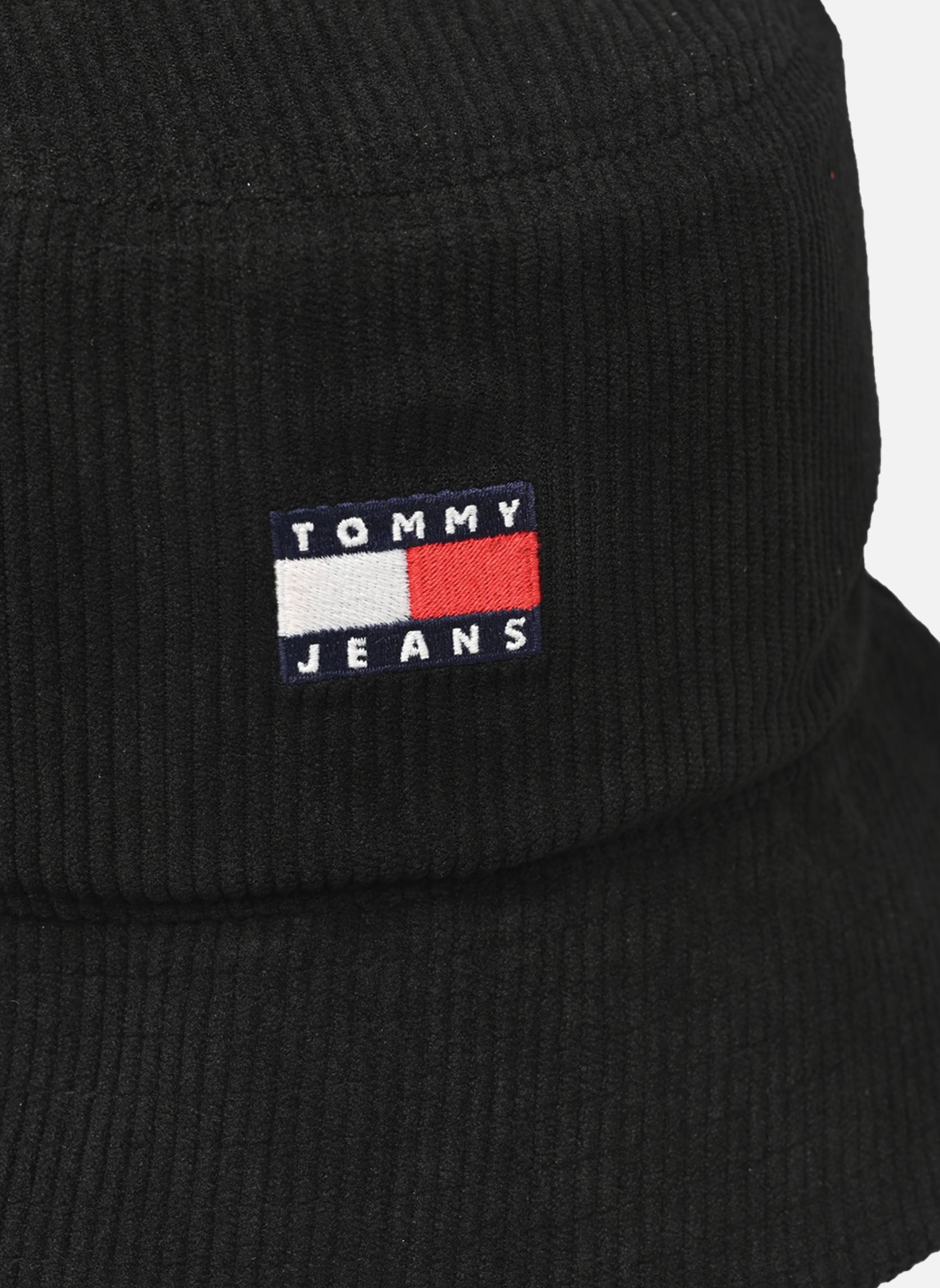 Hoeden Tjm Heritage Corduro AM0AM12639 heren zwart Tommy Jeans Hoeden Tjm Heritage Corduro AM0AM12639 heren zwart BLACK