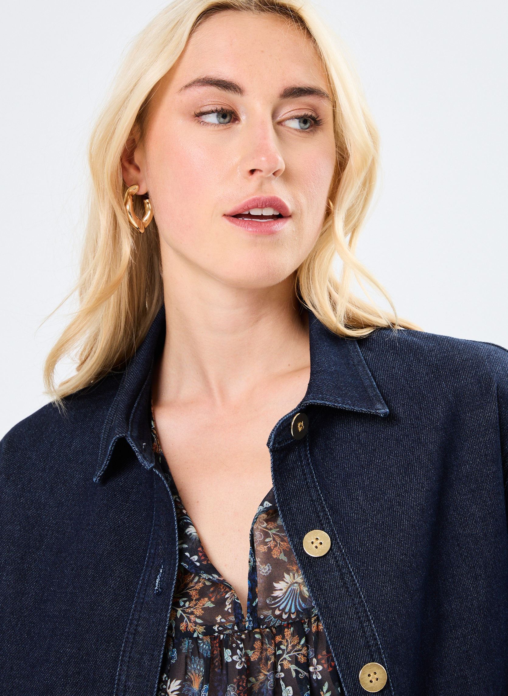 Vestes en jean LADIES WOVEN JACKET femme bleu Molly Bracken Vestes en jean LADIES WOVEN JACKET femme bleu BRUT DENIM
