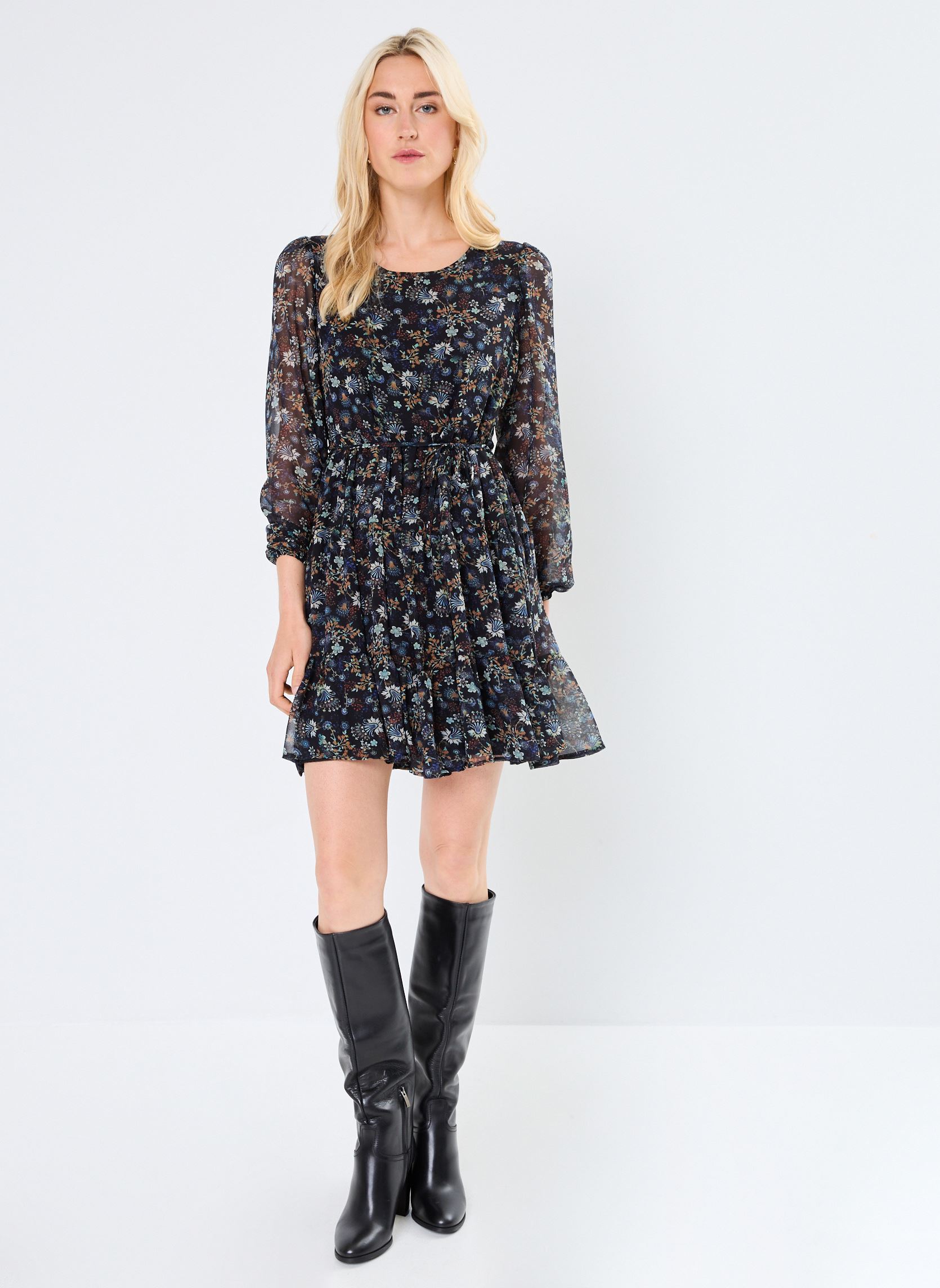 Kleider LADIES WOVEN DRESS damen mehrfarbig Molly Bracken Kleider LADIES WOVEN DRESS damen mehrfarbig BLACK CLAIRE