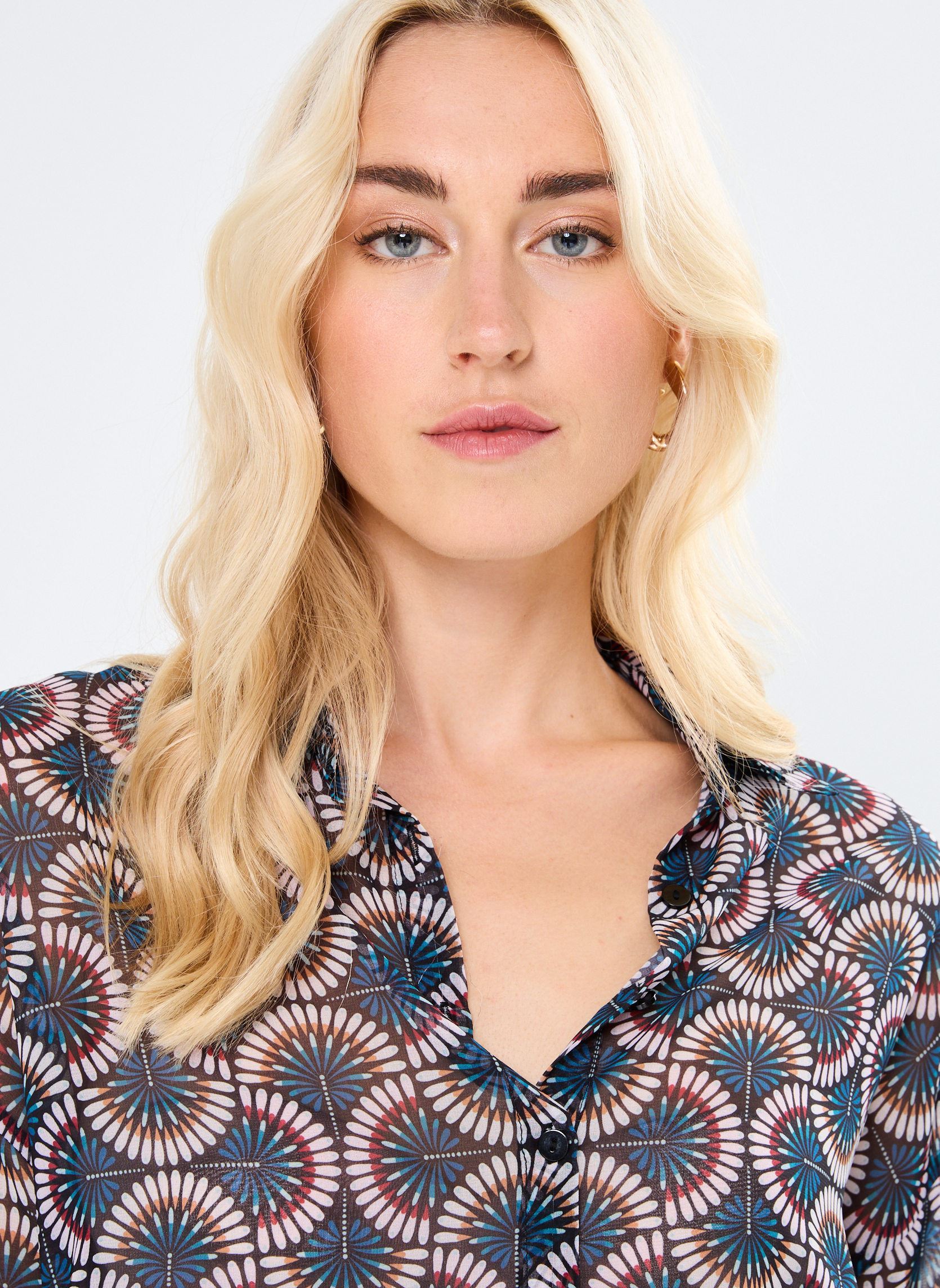 Chemises manches longues LADIES WOVEN SHIRT femme multicolore Molly Bracken Chemises manches longues LADIES WOVEN SHIRT femme multicolore DUCK BLUE NORA