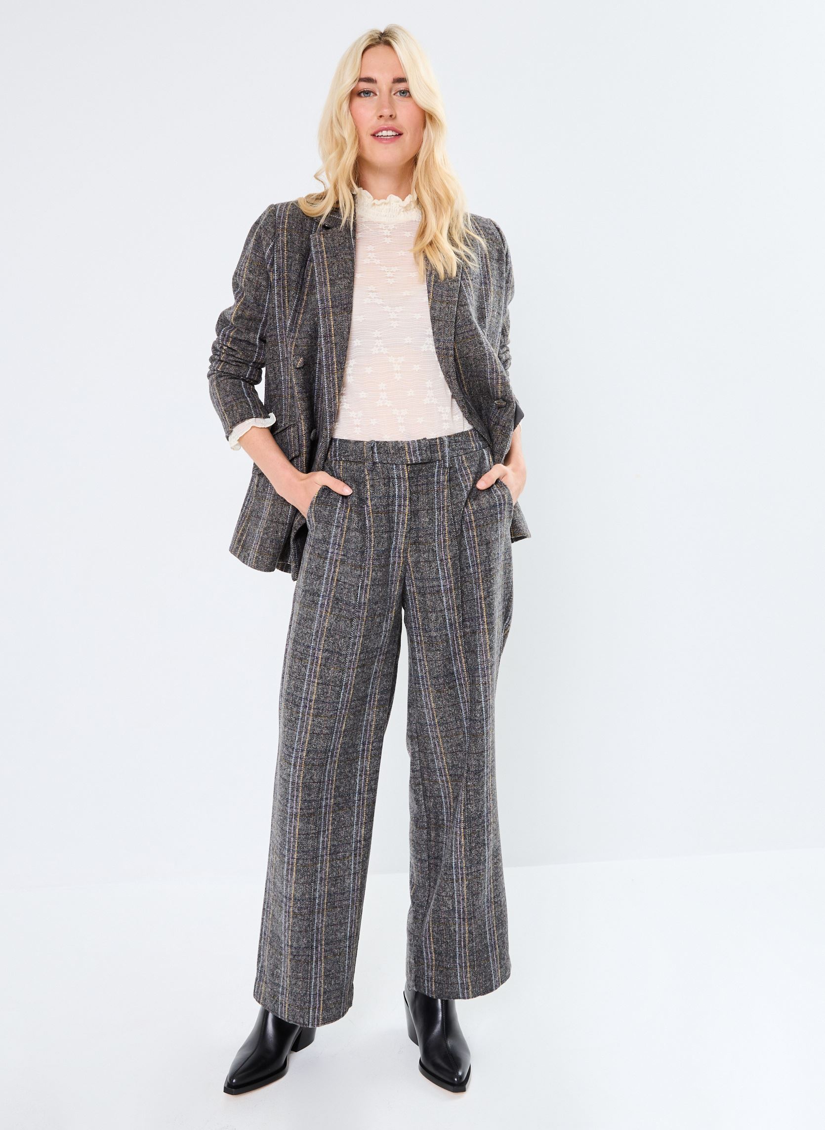 Vestes de blazer LADIES WOVEN BLAZER femme noir Molly Bracken Vestes de blazer LADIES WOVEN BLAZER femme noir BLACK