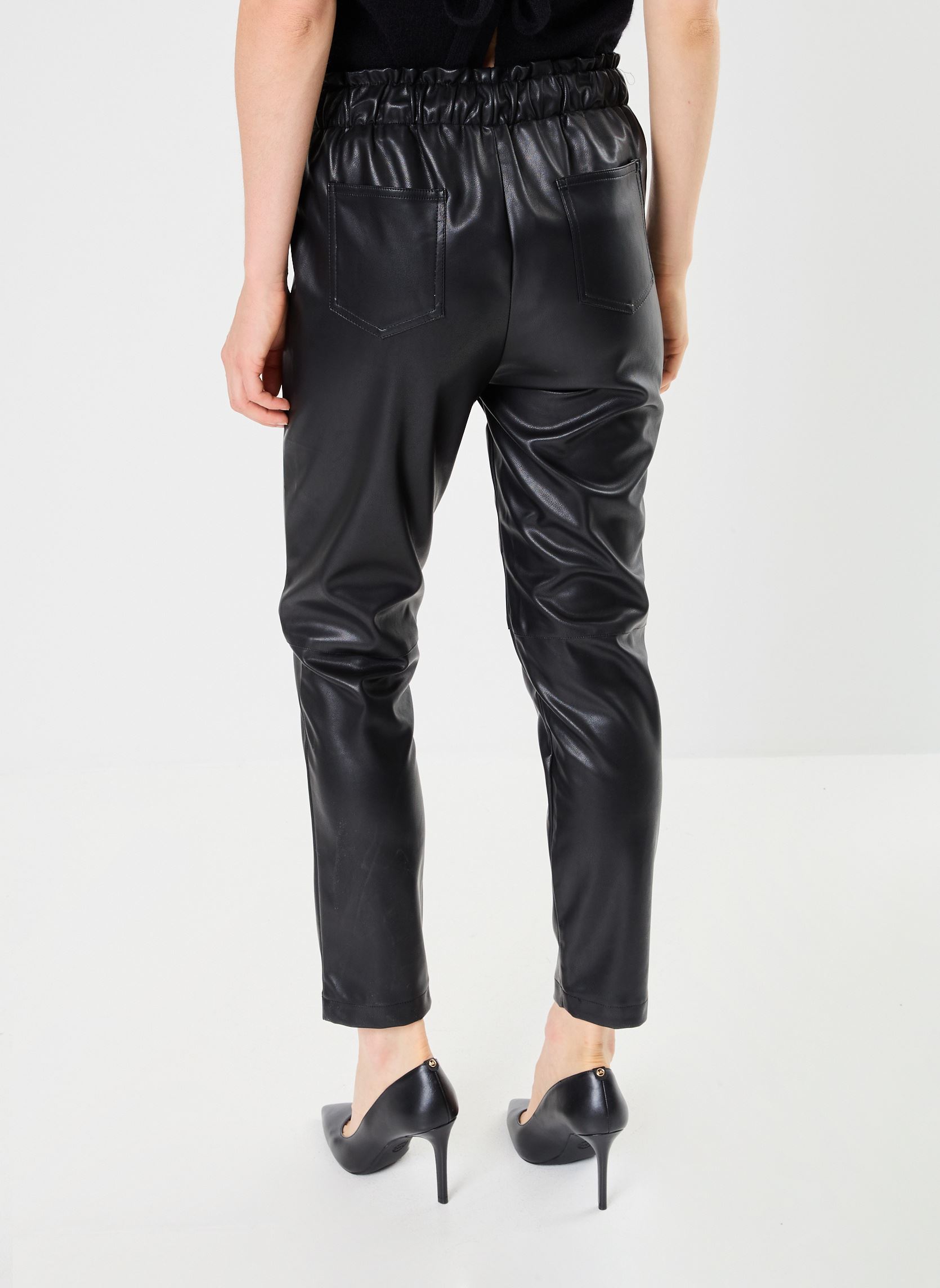 Pantalons LADIES WOVEN FAUX LEATHER PANTS femme noir Molly Bracken Pantalons LADIES WOVEN FAUX LEATHER PANTS femme noir BLACK