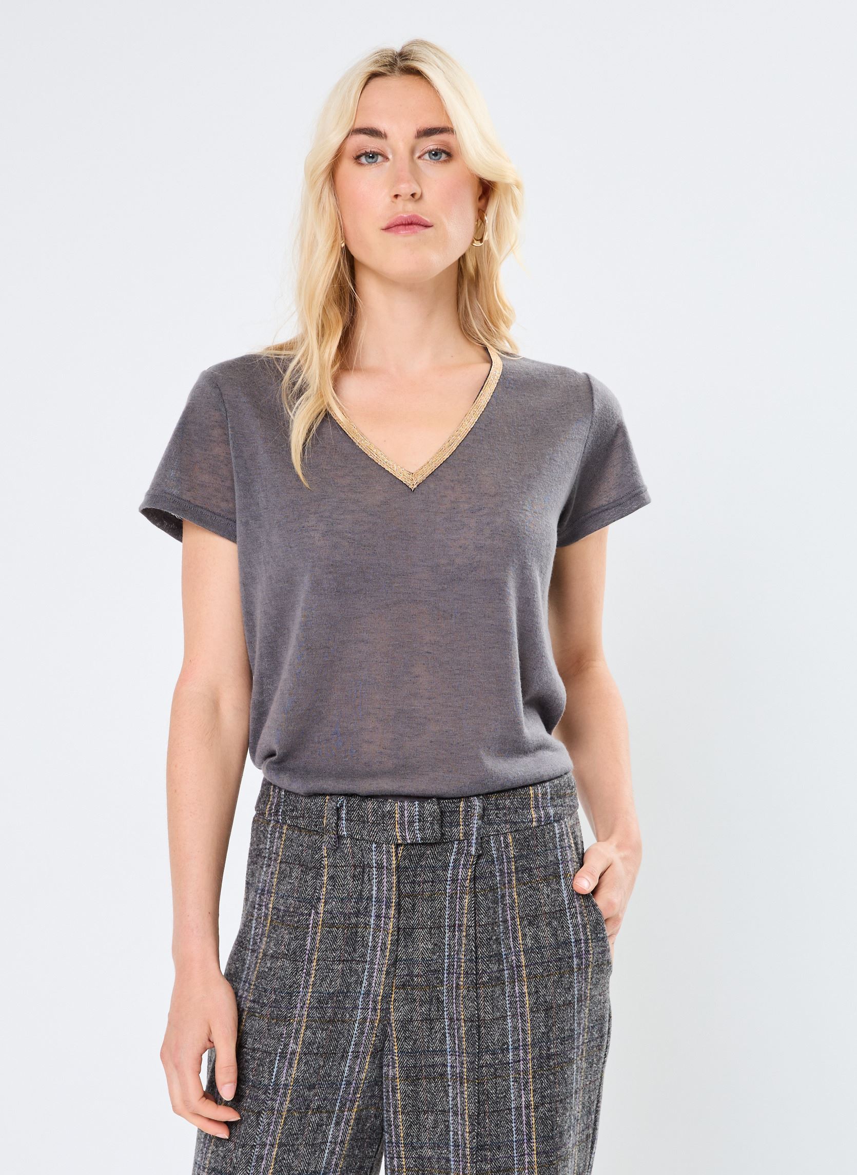 T-shirts met korte mouwen LADIES KNITTED TEE dames grijs Molly Bracken T-shirts met korte mouwen LADIES KNITTED TEE dames grijs DARK GREY
