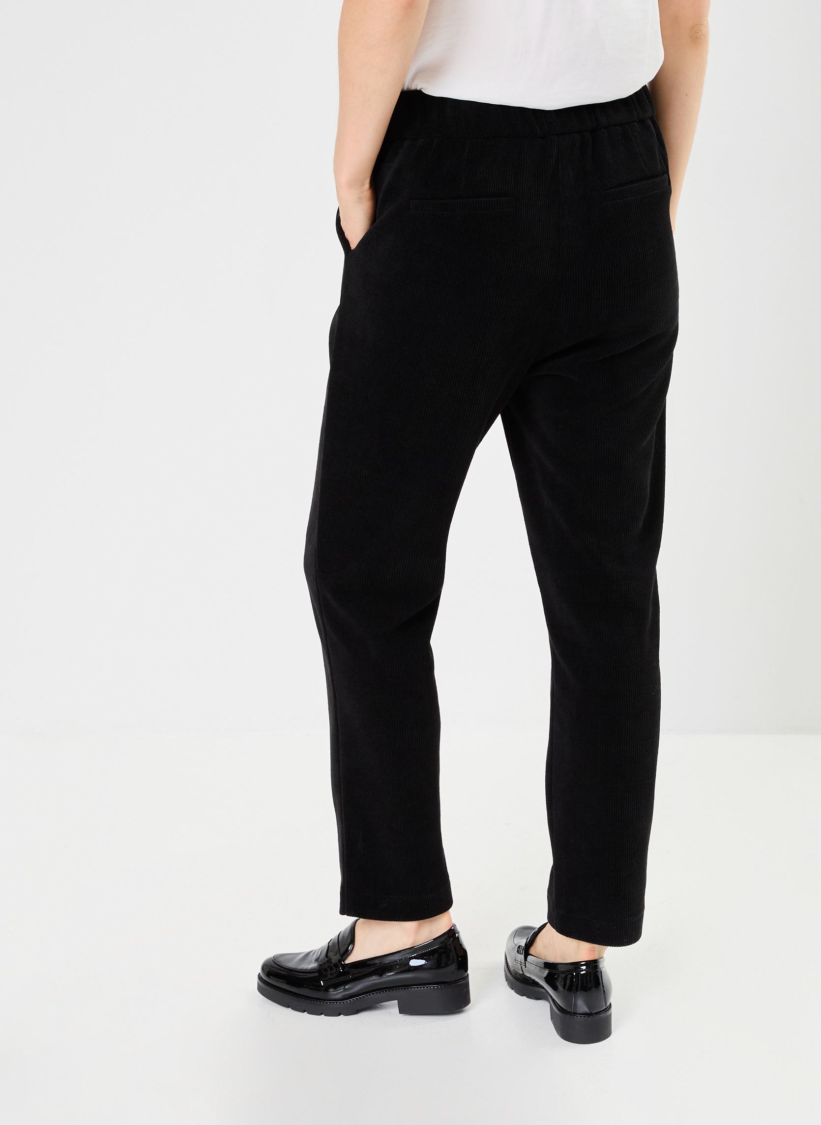 Pantalons slim LADIES WOVEN SLIM PANTS femme noir Molly Bracken Pantalons slim LADIES WOVEN SLIM PANTS femme noir BLACK
