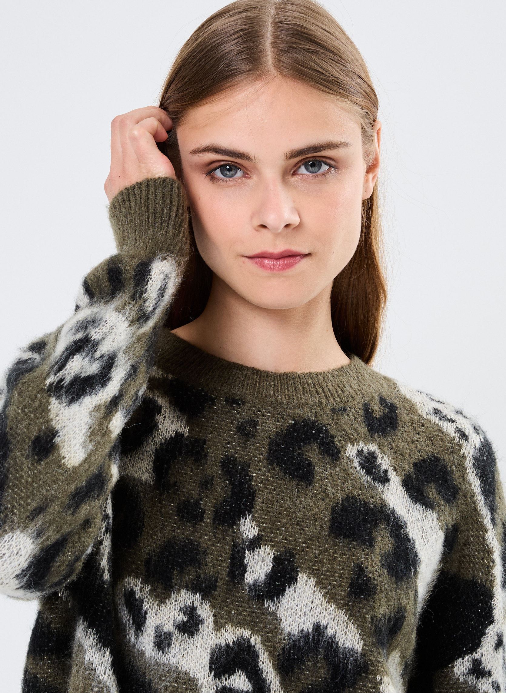 Pulls Young Ladies Knitted Animal print Sweate femme multicolore Lili Sidonio Pulls Young Ladies Knitted Animal print Sweate femme multicolore KHAKI