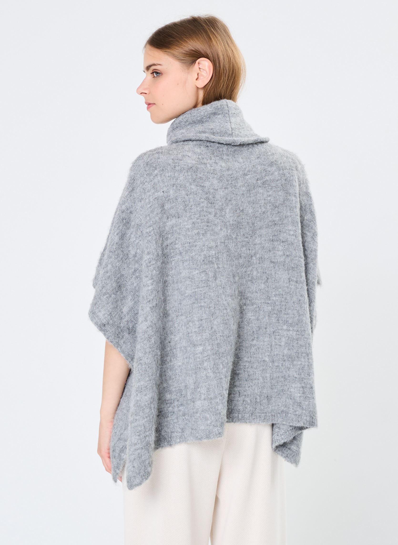 Pullover Young Ladies Knitted Poncho damen grau Lili Sidonio Pullover Young Ladies Knitted Poncho damen grau ASH DARK GREY