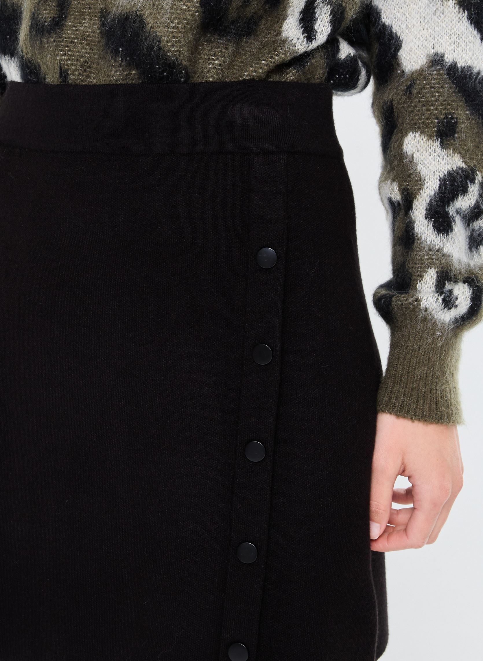 Jupes courtes Young Ladies Knitted Skirt femme noir Lili Sidonio Jupes courtes Young Ladies Knitted Skirt femme noir BLACK