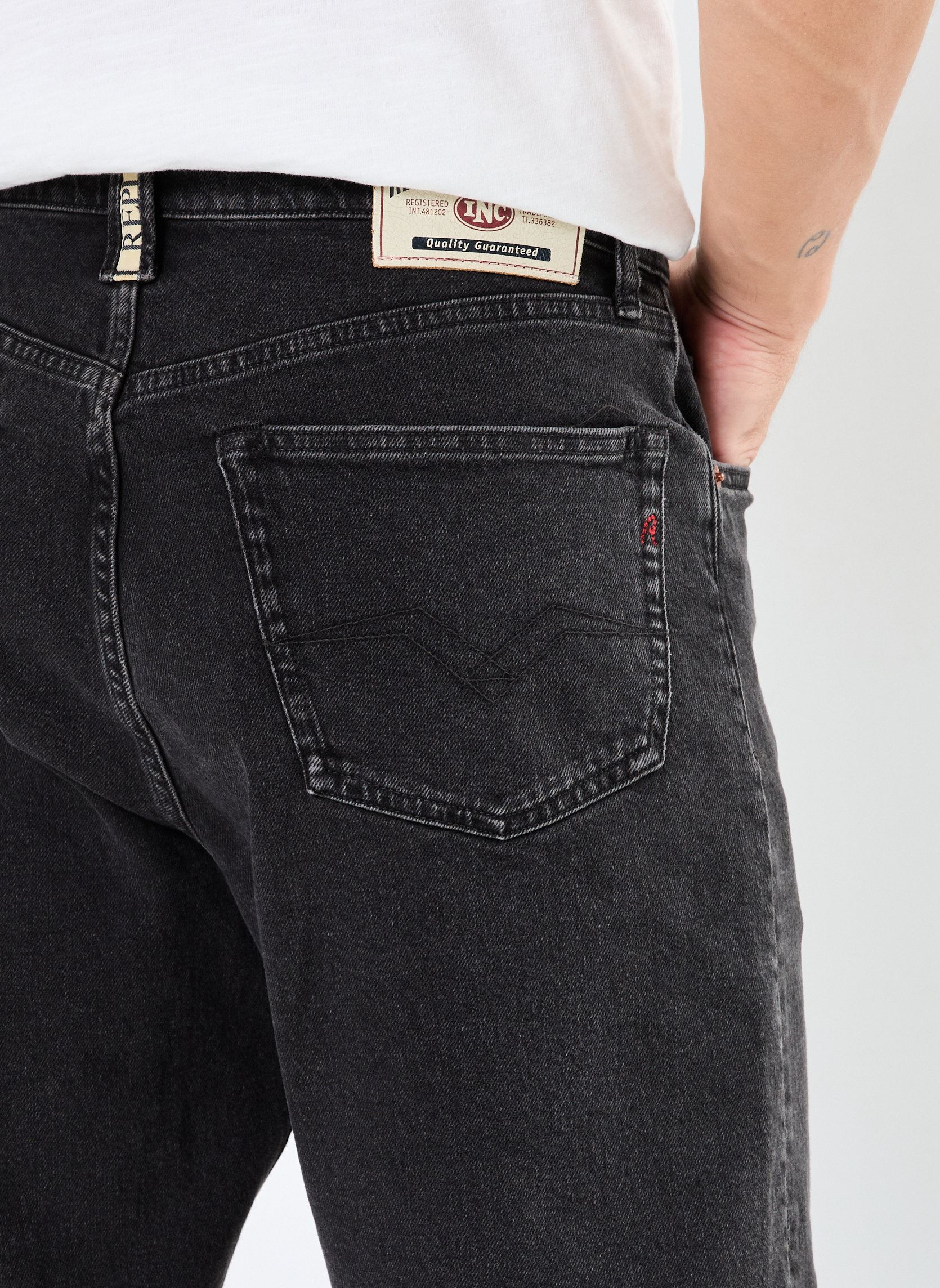 Jeans droit Jean homme noir Replay Jeans droit Jean homme noir BLACK DELAVÈ