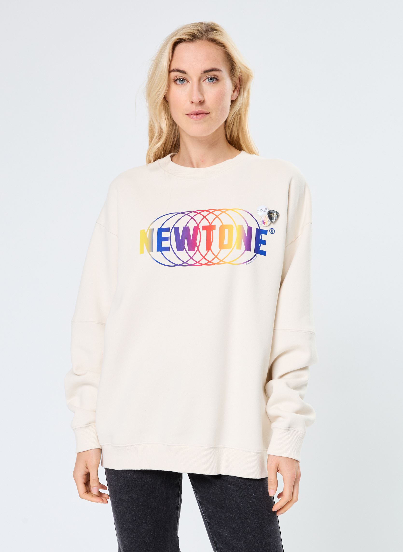 Sweater SWEATSHIRT ROLLER CIRCLE news dames wit Newtone Sweater SWEATSHIRT ROLLER CIRCLE news dames wit NATURAL-