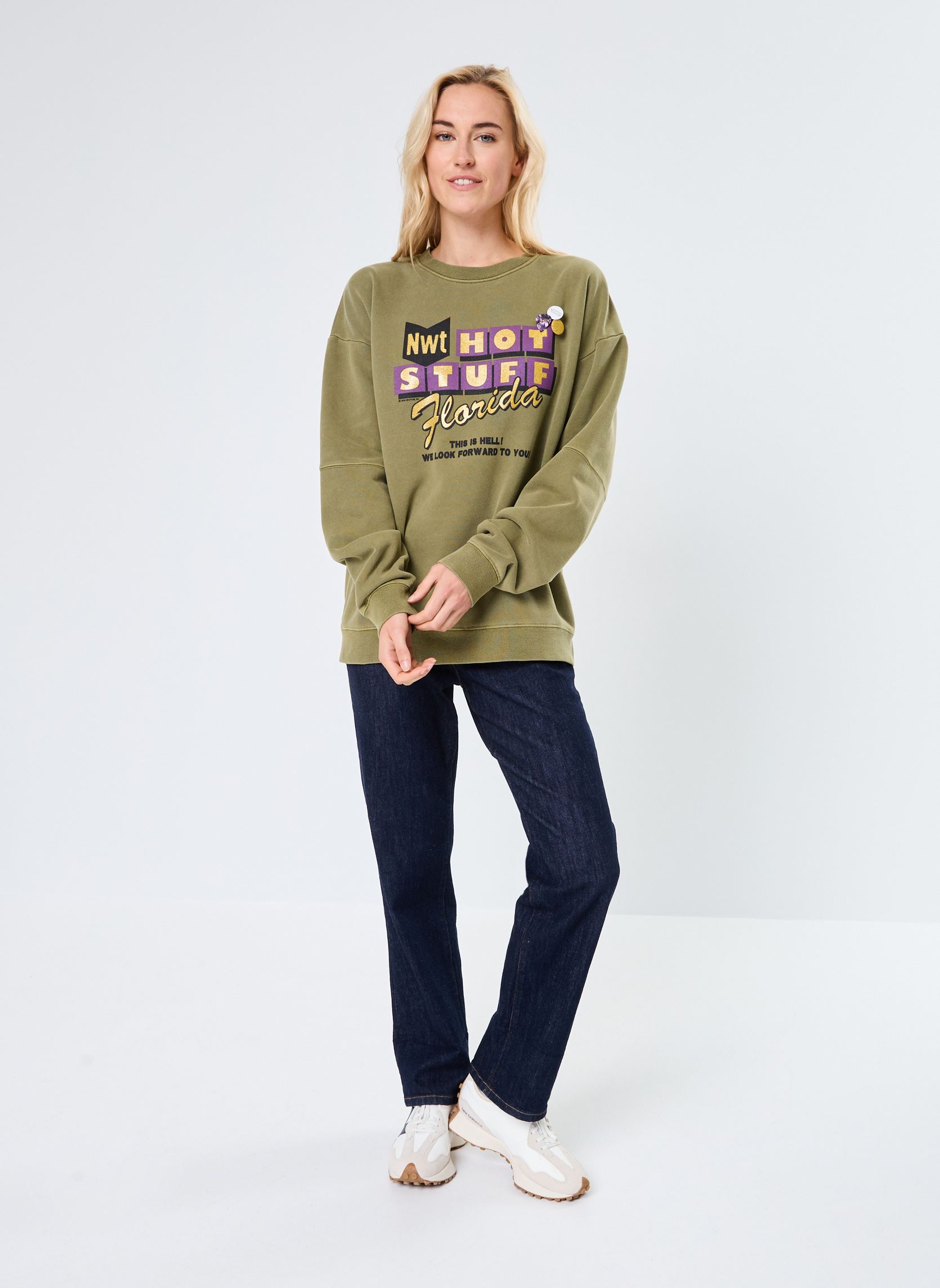Sweatshirts SWEATSHIRT ROLLER STUFF News femme vert Newtone Sweatshirts SWEATSHIRT ROLLER STUFF News femme vert KAKI-